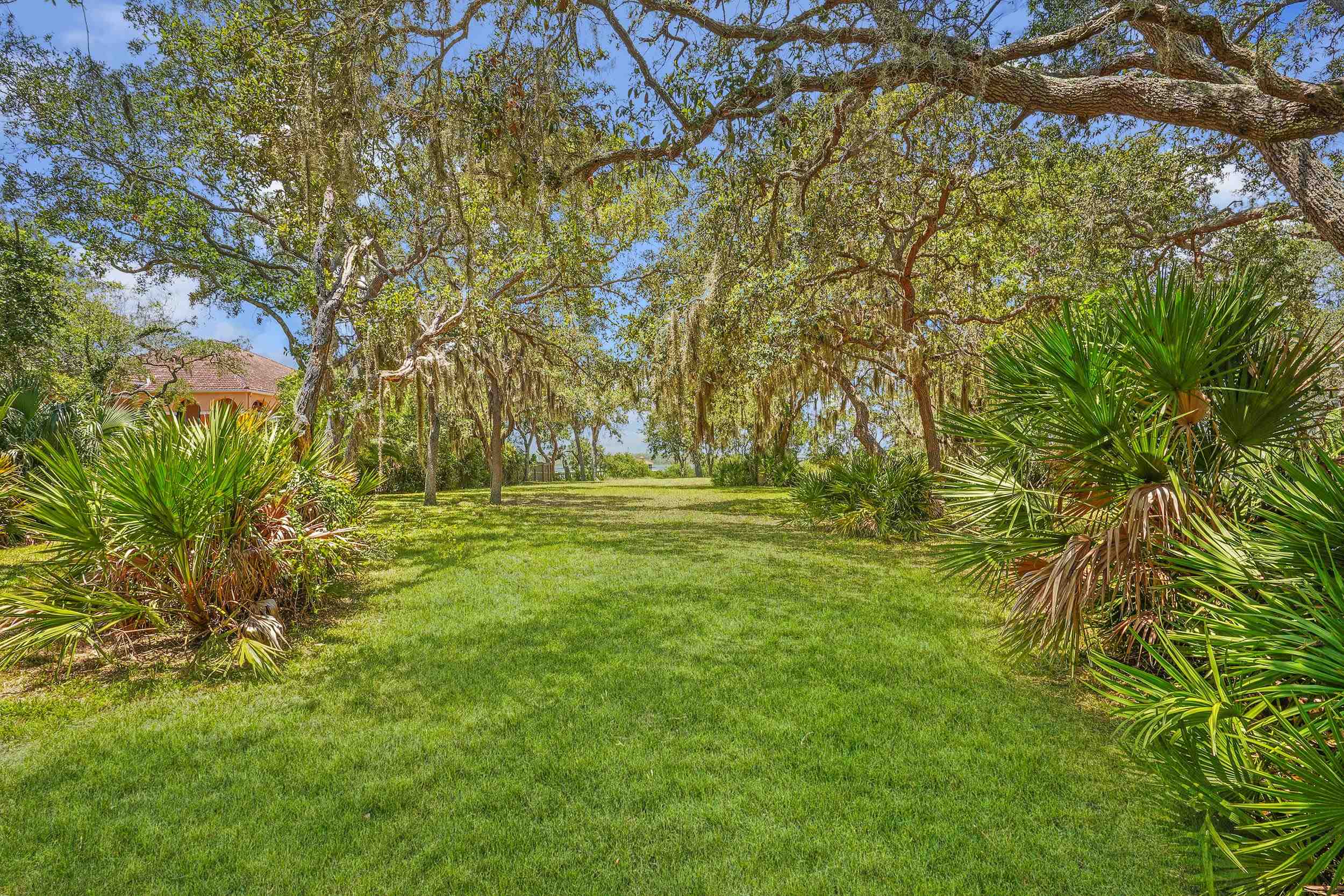 Image 5 of 16 For 5475 Windantide Rd