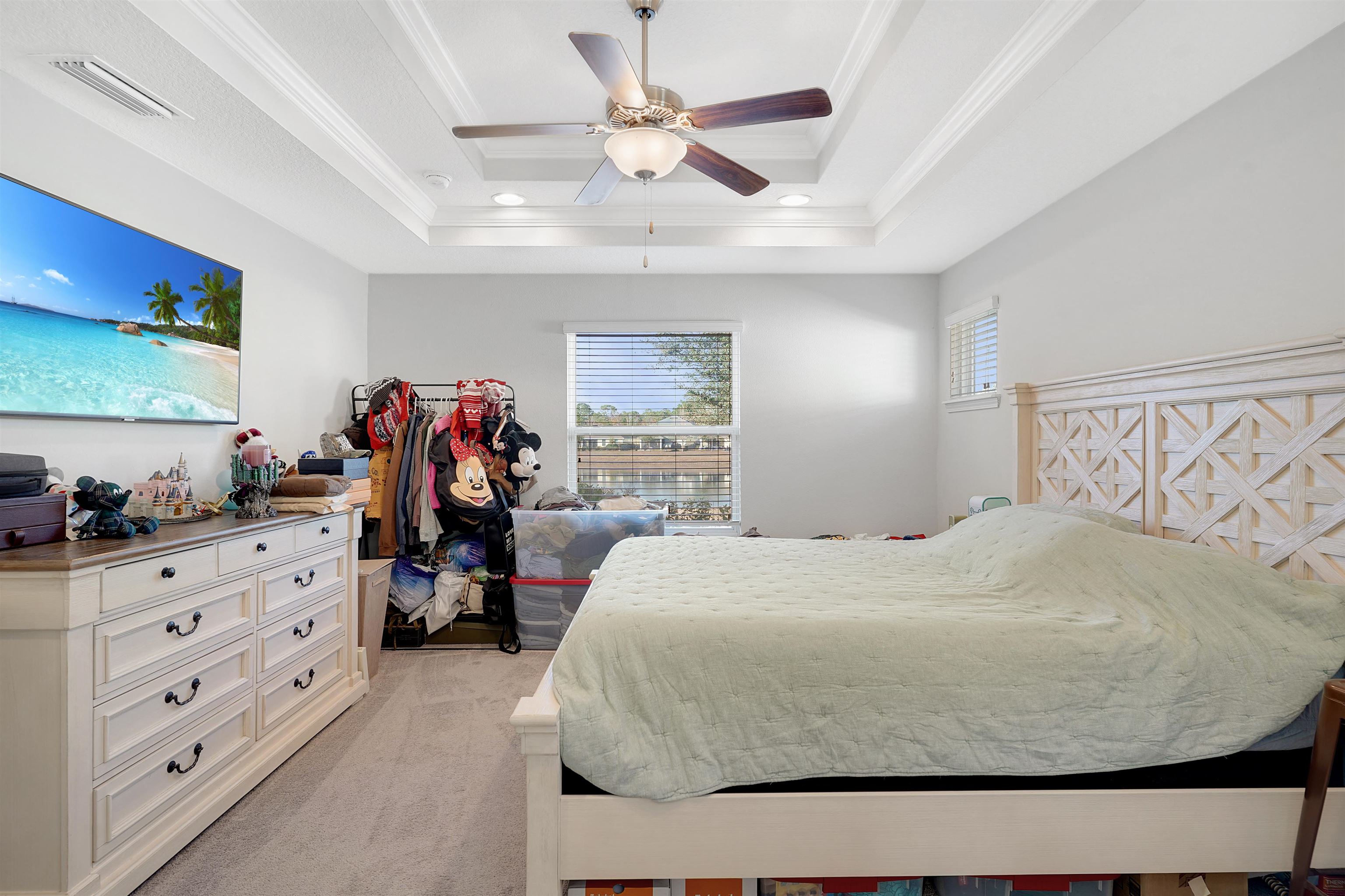 Image 14 of 37 For 124 Santorini Ct