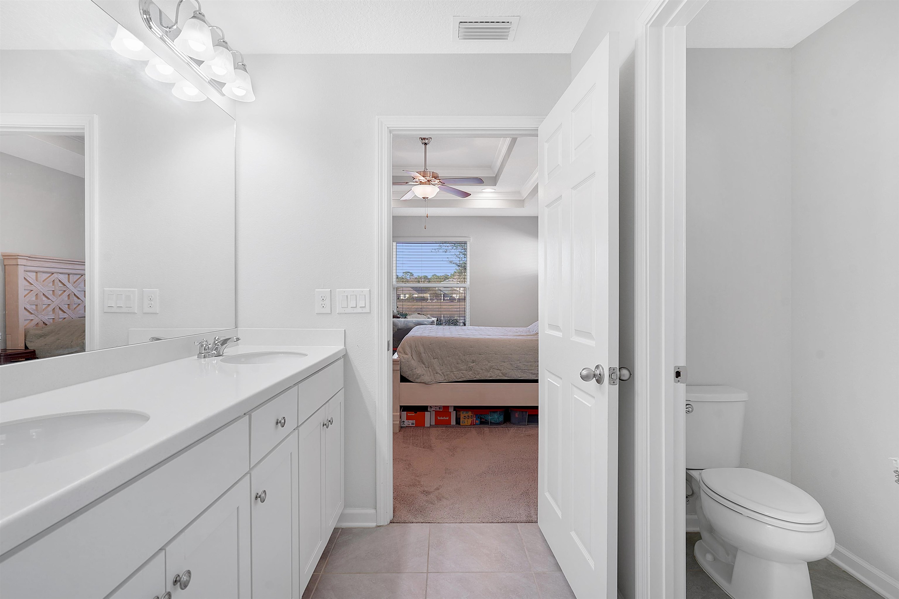 Image 18 of 37 For 124 Santorini Ct