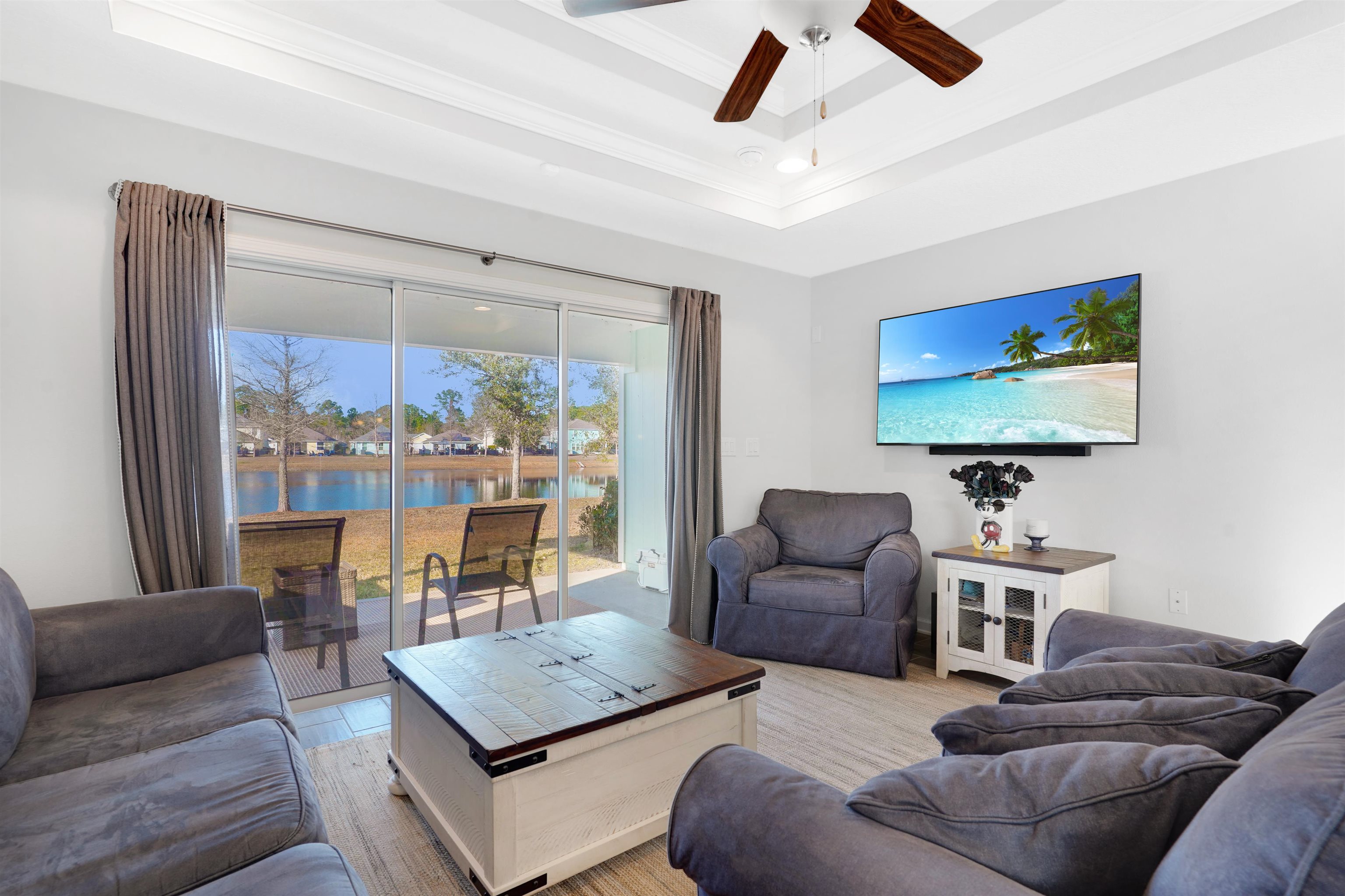 Image 2 of 37 For 124 Santorini Ct