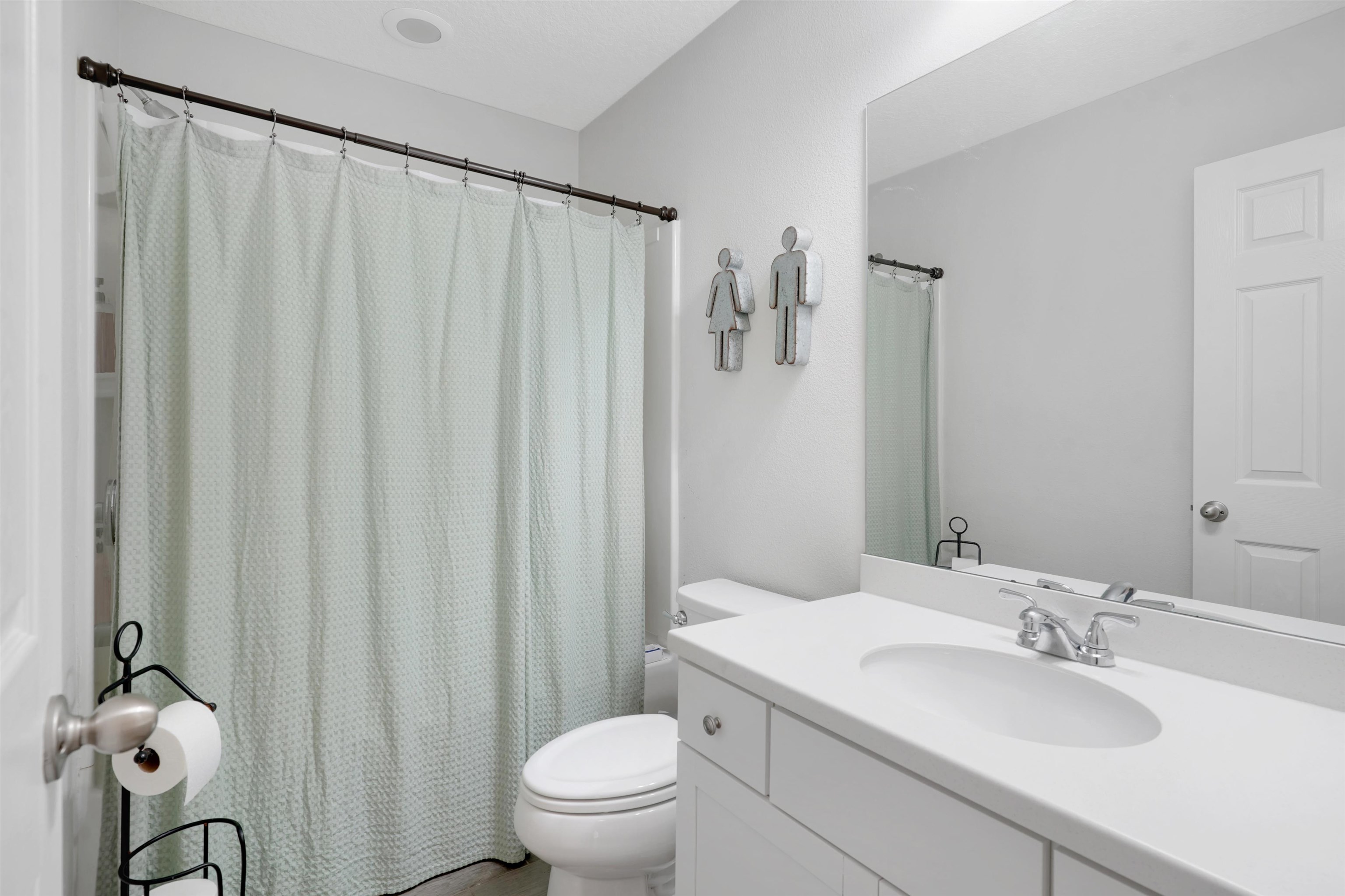 Image 23 of 37 For 124 Santorini Ct