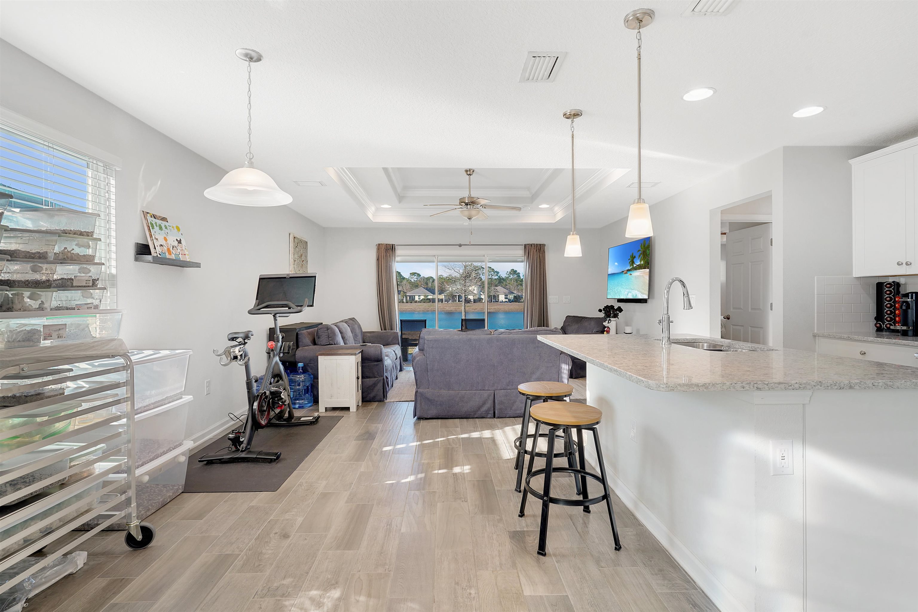 Image 9 of 37 For 124 Santorini Ct