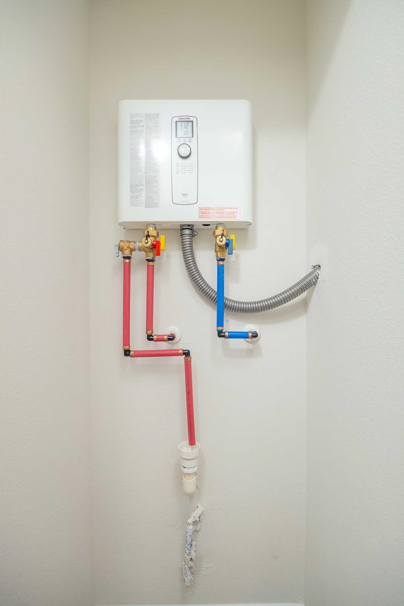 Image 19 of 53 For 650 St Johns St S