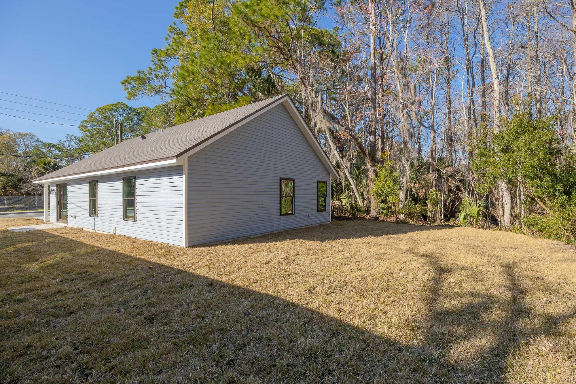 Image 39 of 53 For 650 St Johns St S