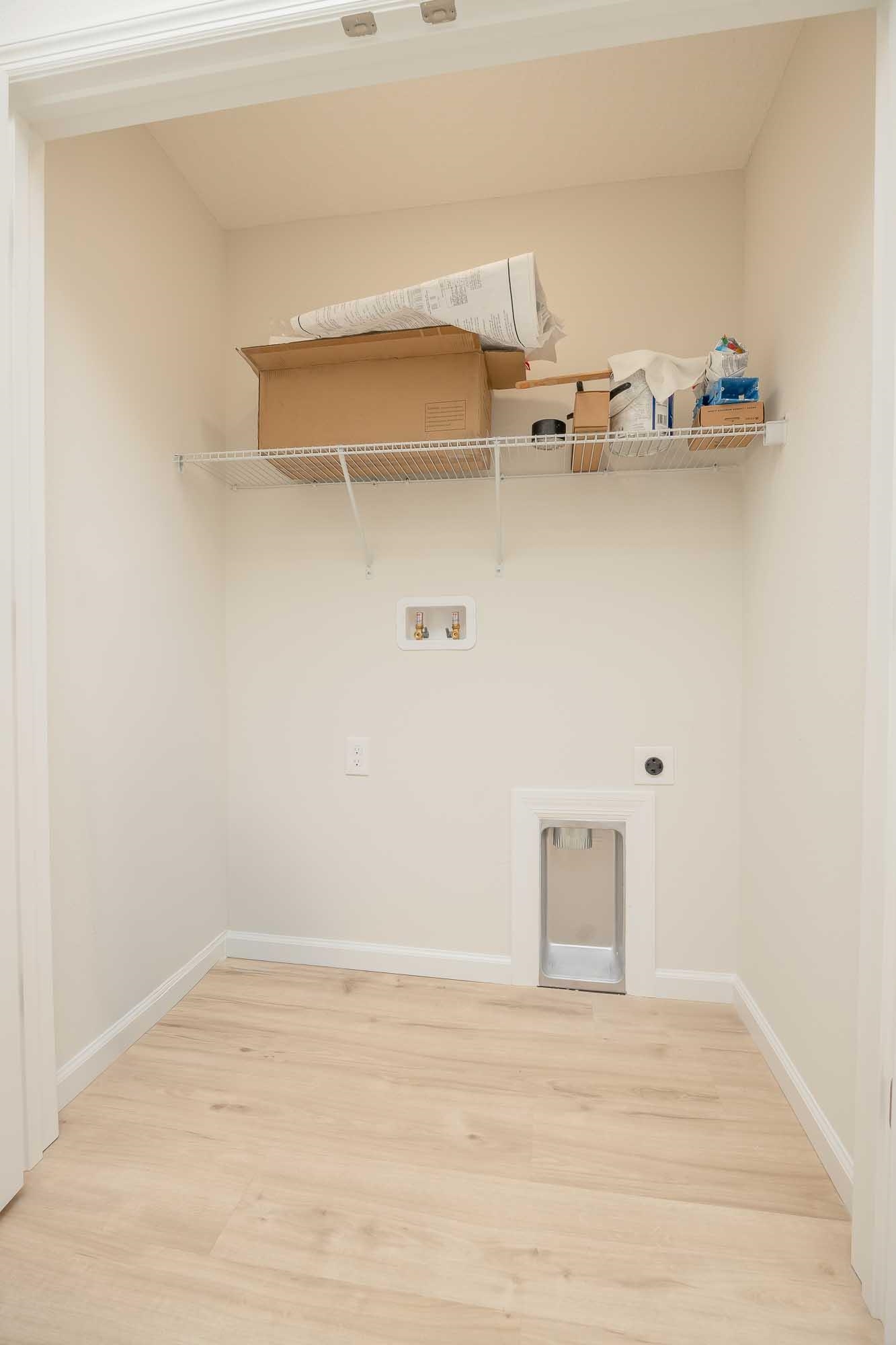 Image 20 of 51 For 660 St Johns St S