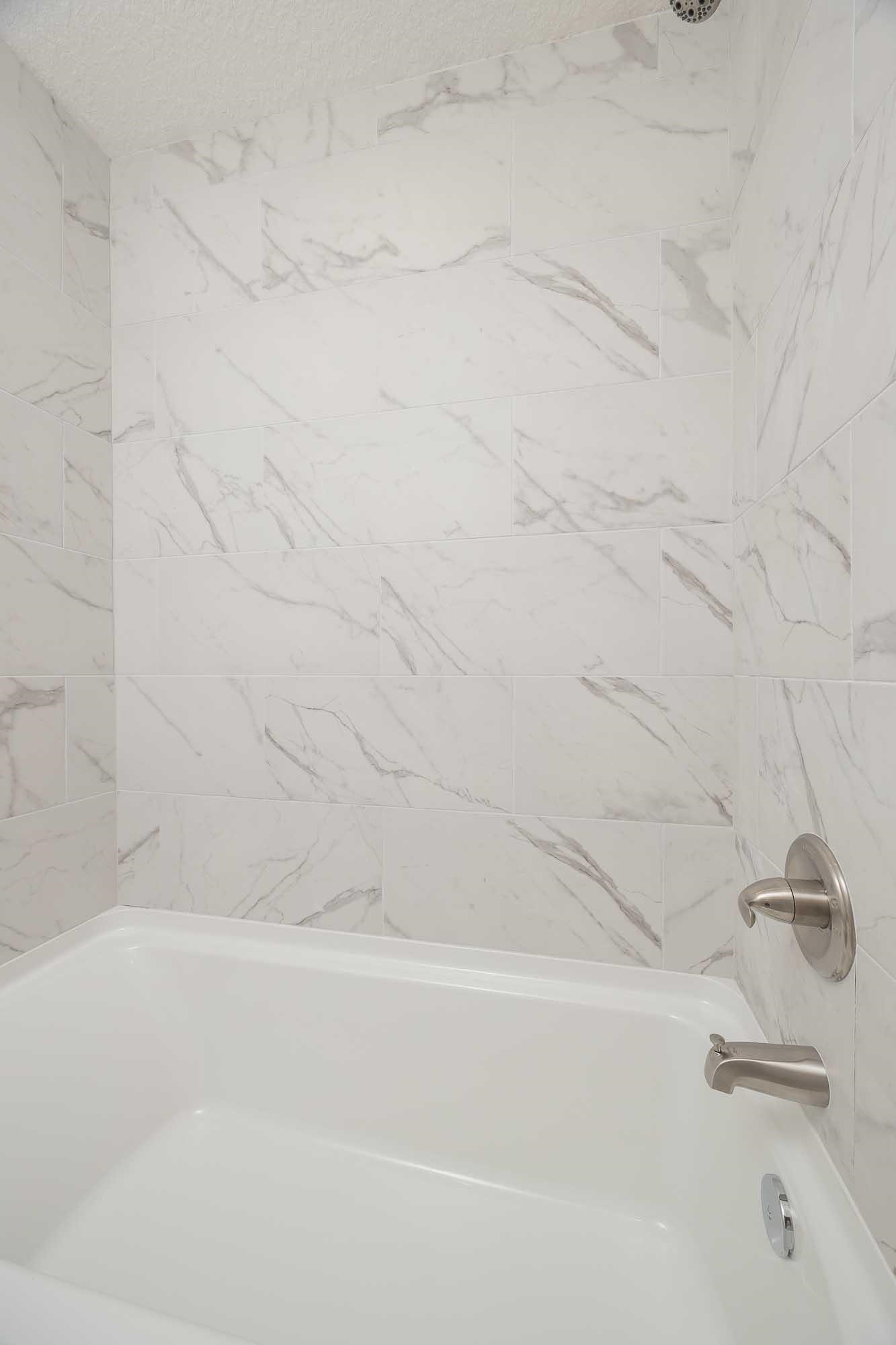 Image 23 of 51 For 660 St Johns St S