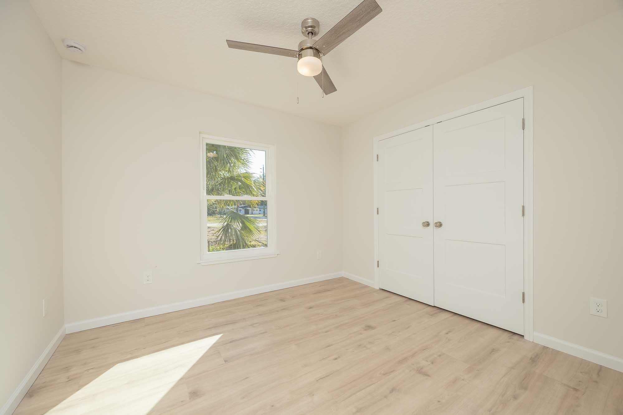 Image 30 of 51 For 660 St Johns St S