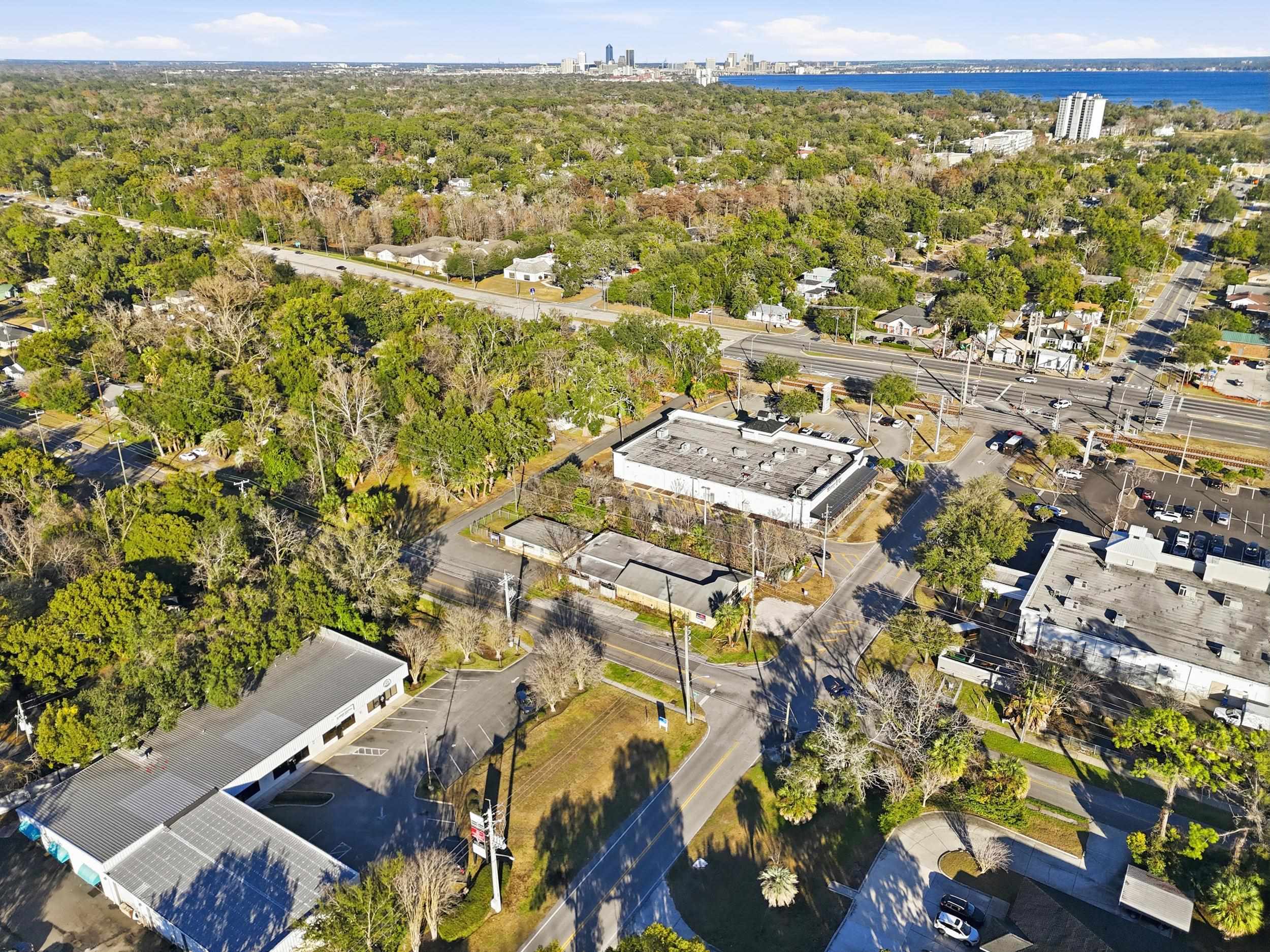 Image 17 of 32 For 4545 Saint Johns Ave