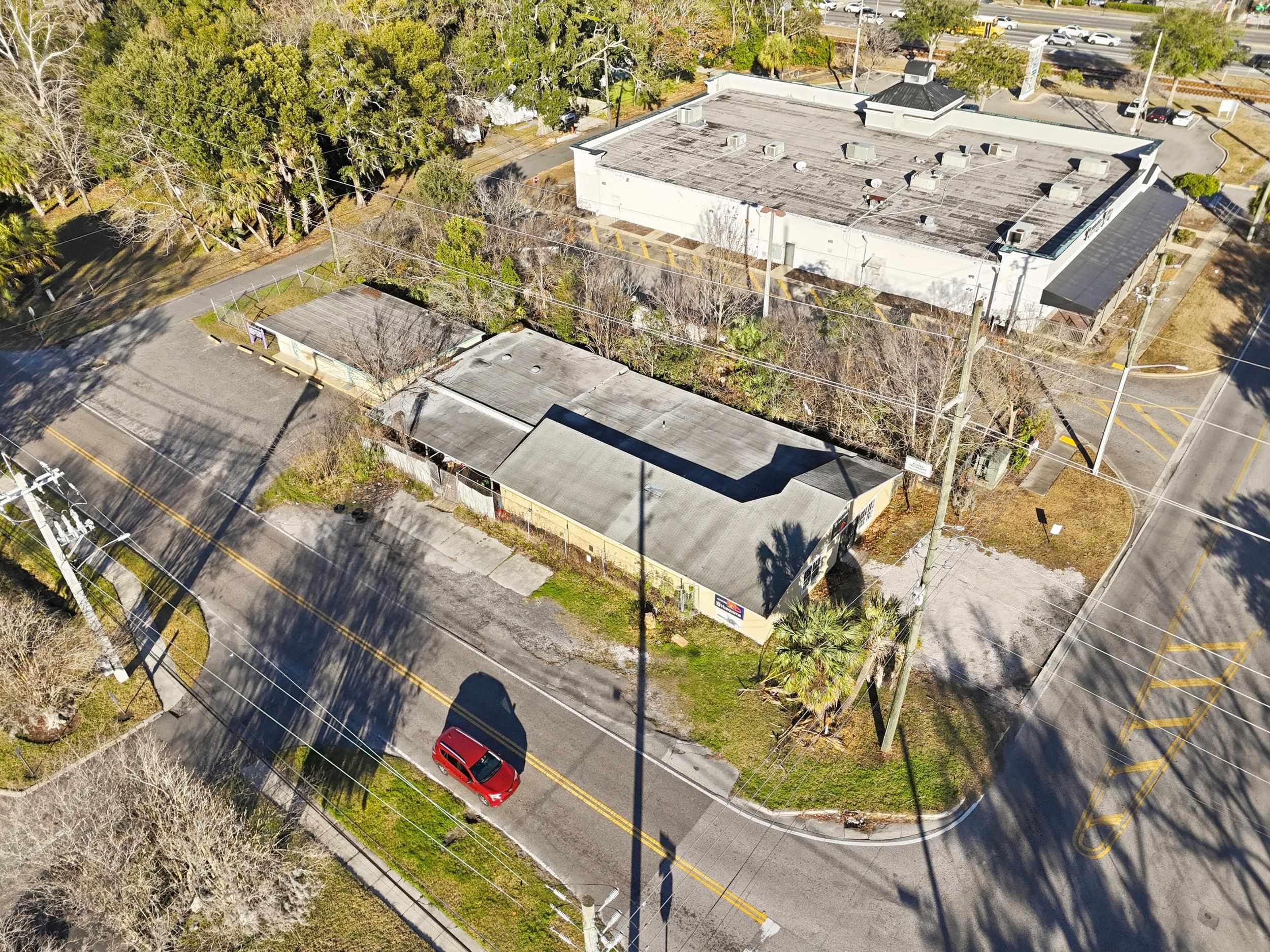 Image 7 of 32 For 4545 Saint Johns Ave