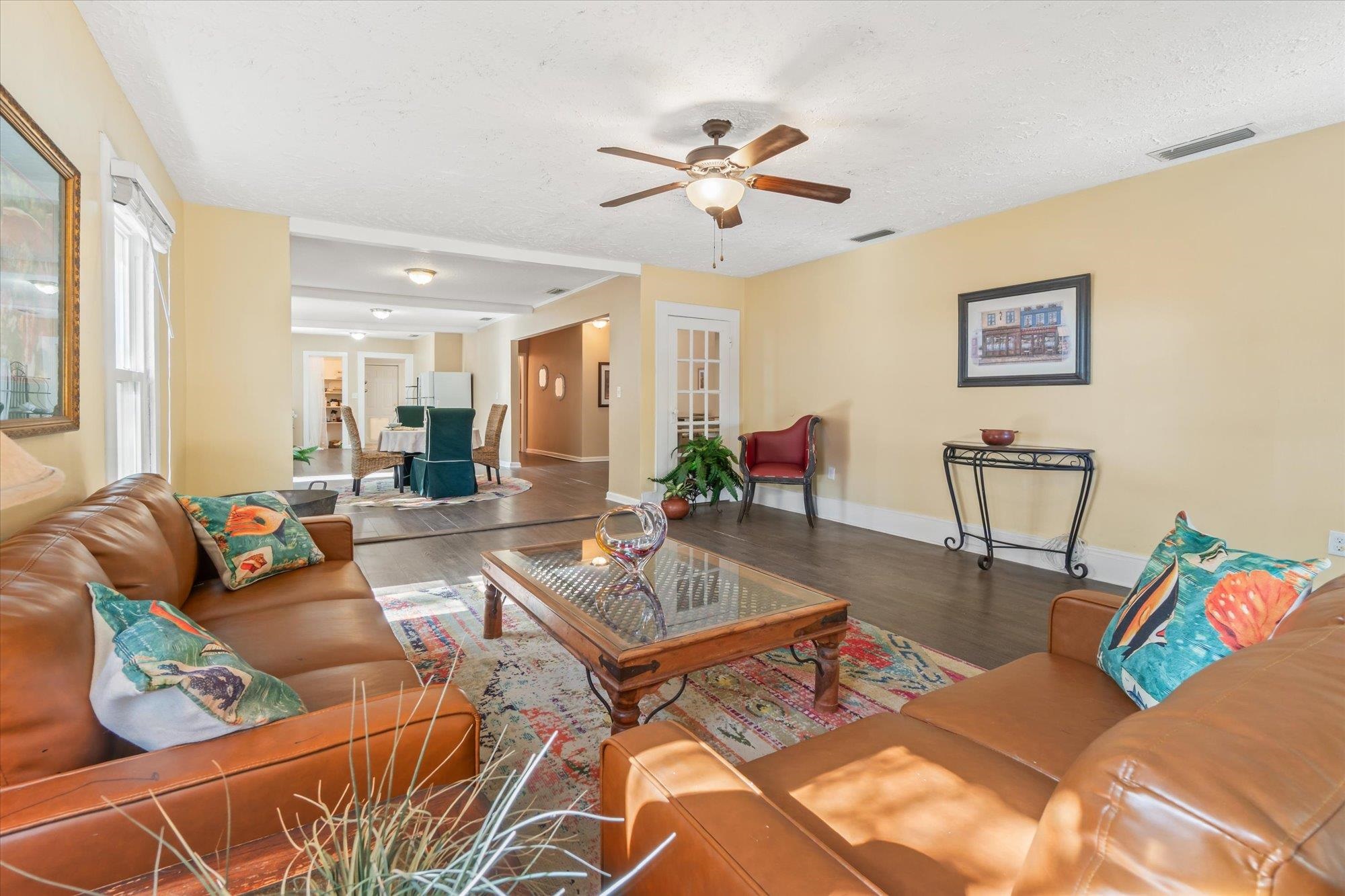 Image 10 of 54 For 166 Martin Luther King Ave