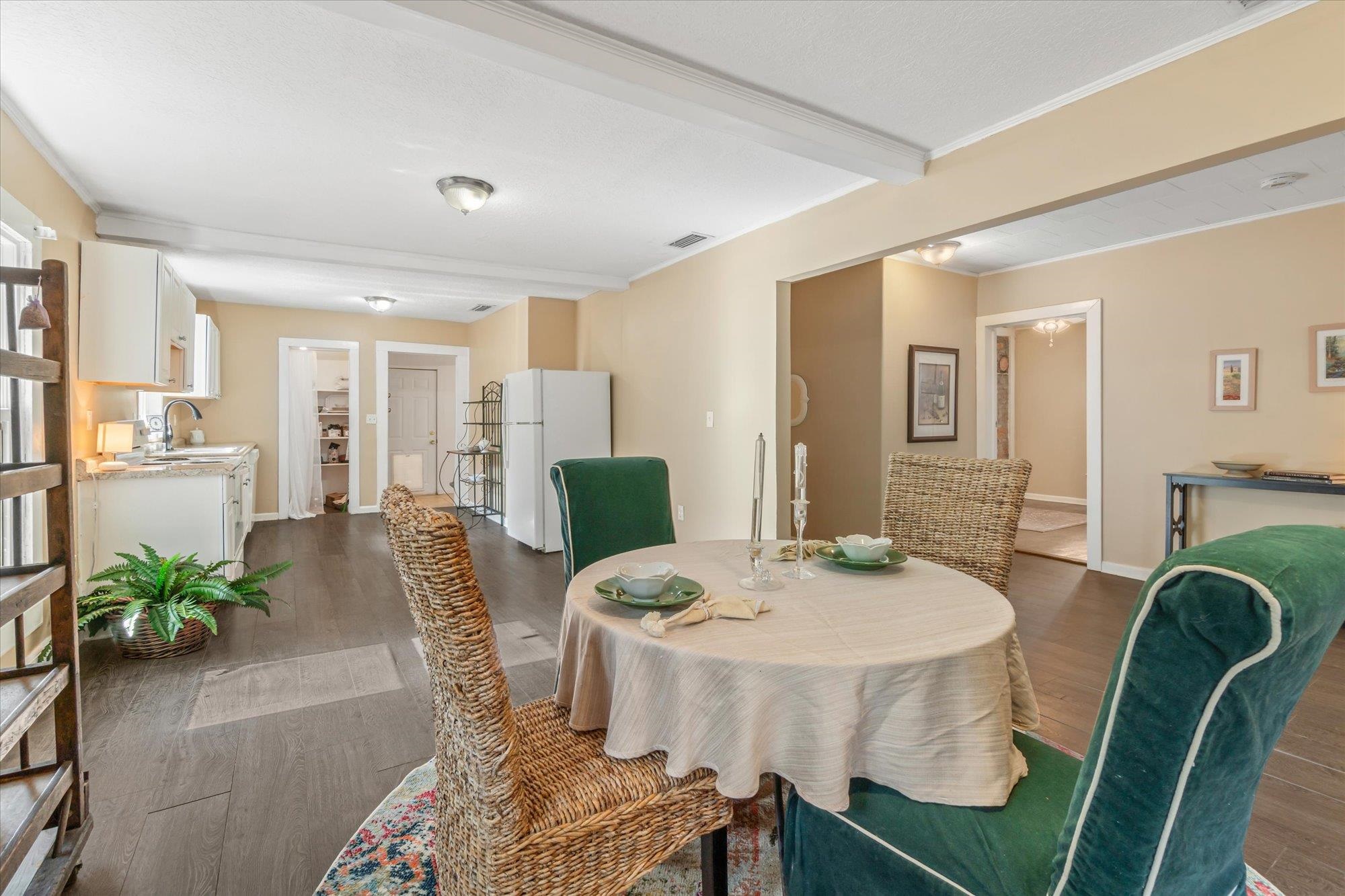 Image 13 of 54 For 166 Martin Luther King Ave