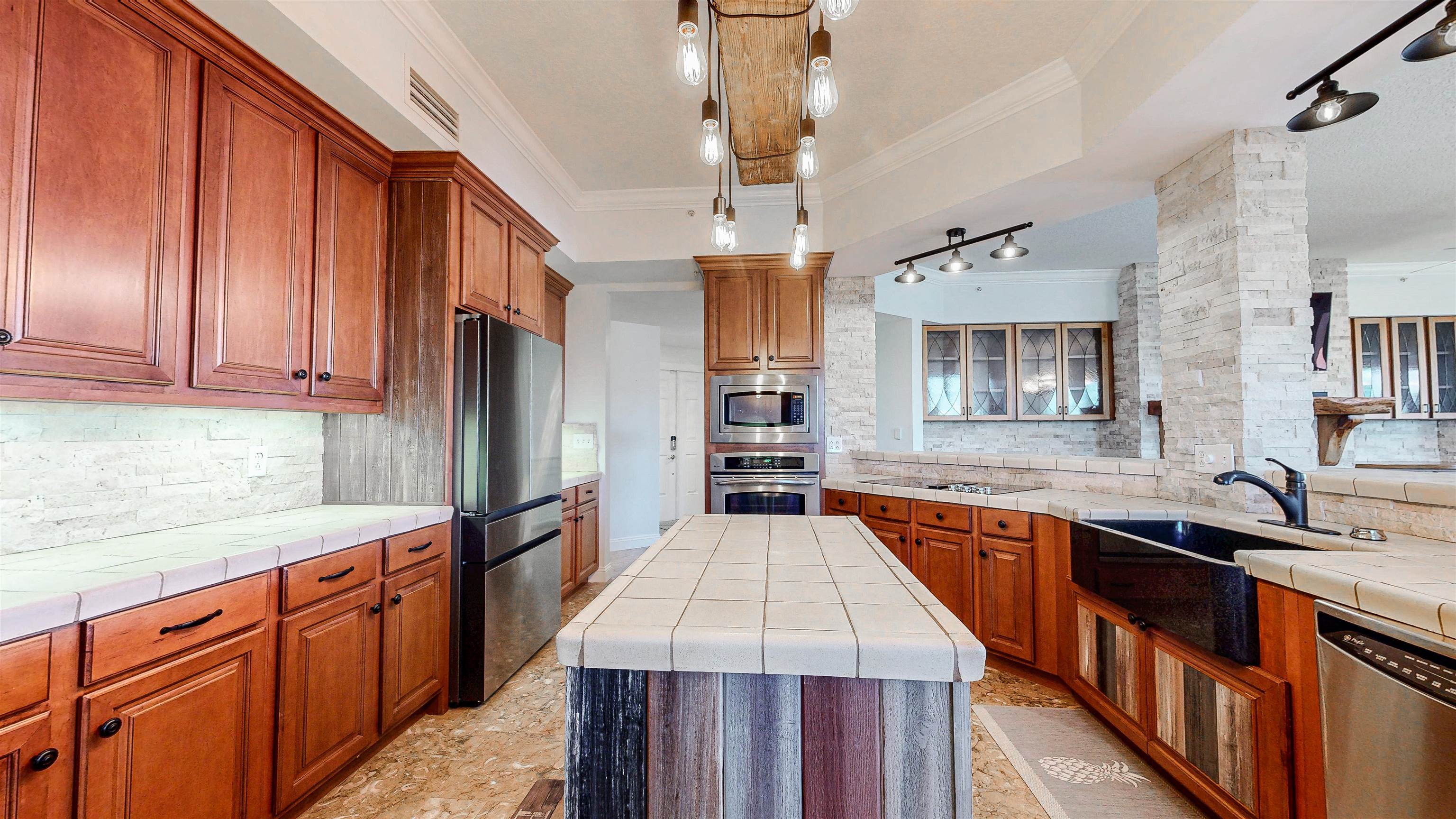 Image 18 of 80 For 115 Sunset Harbor Way (boat Slip &  303