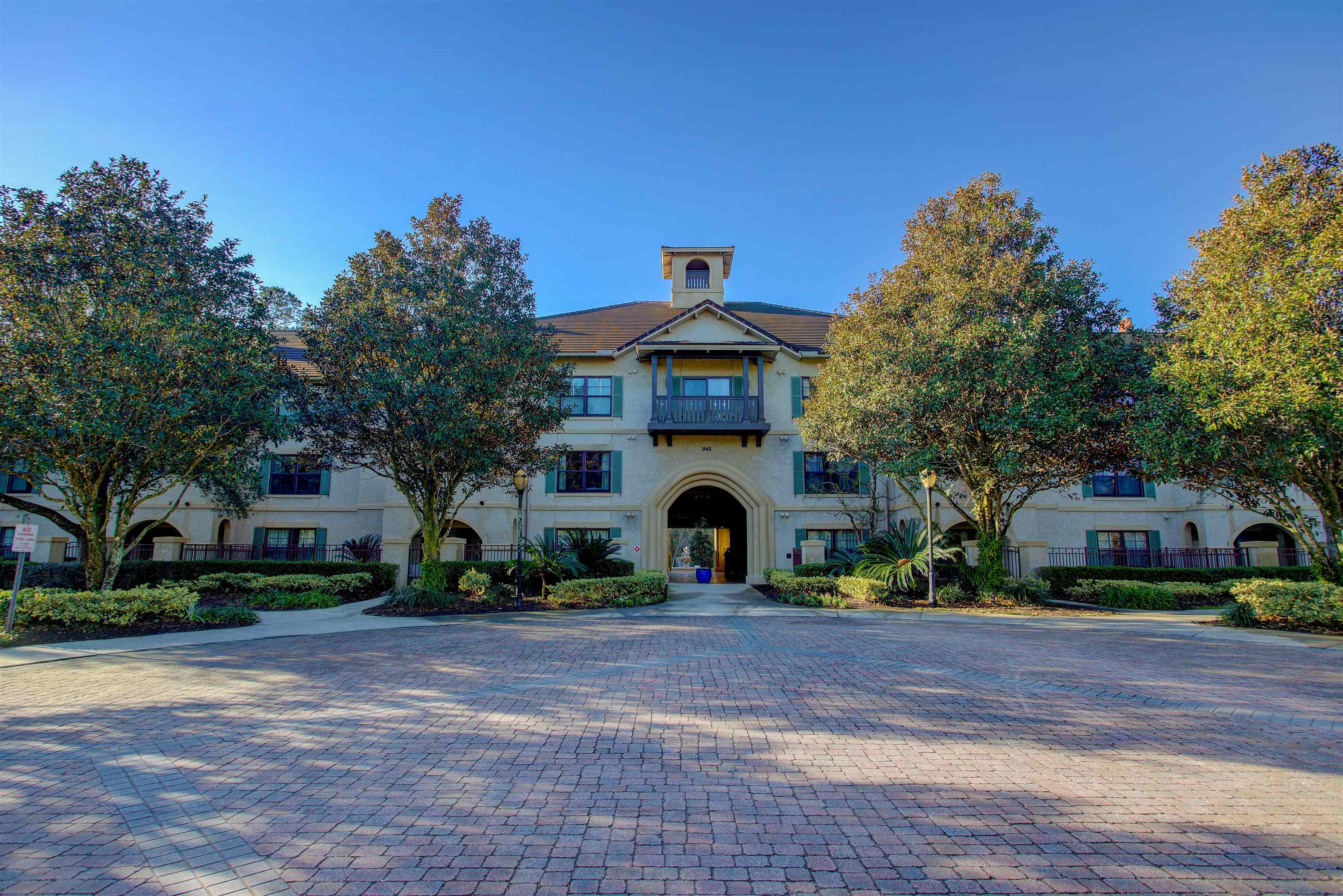 Image 12 of 46 For 945 Registry Blvd  209