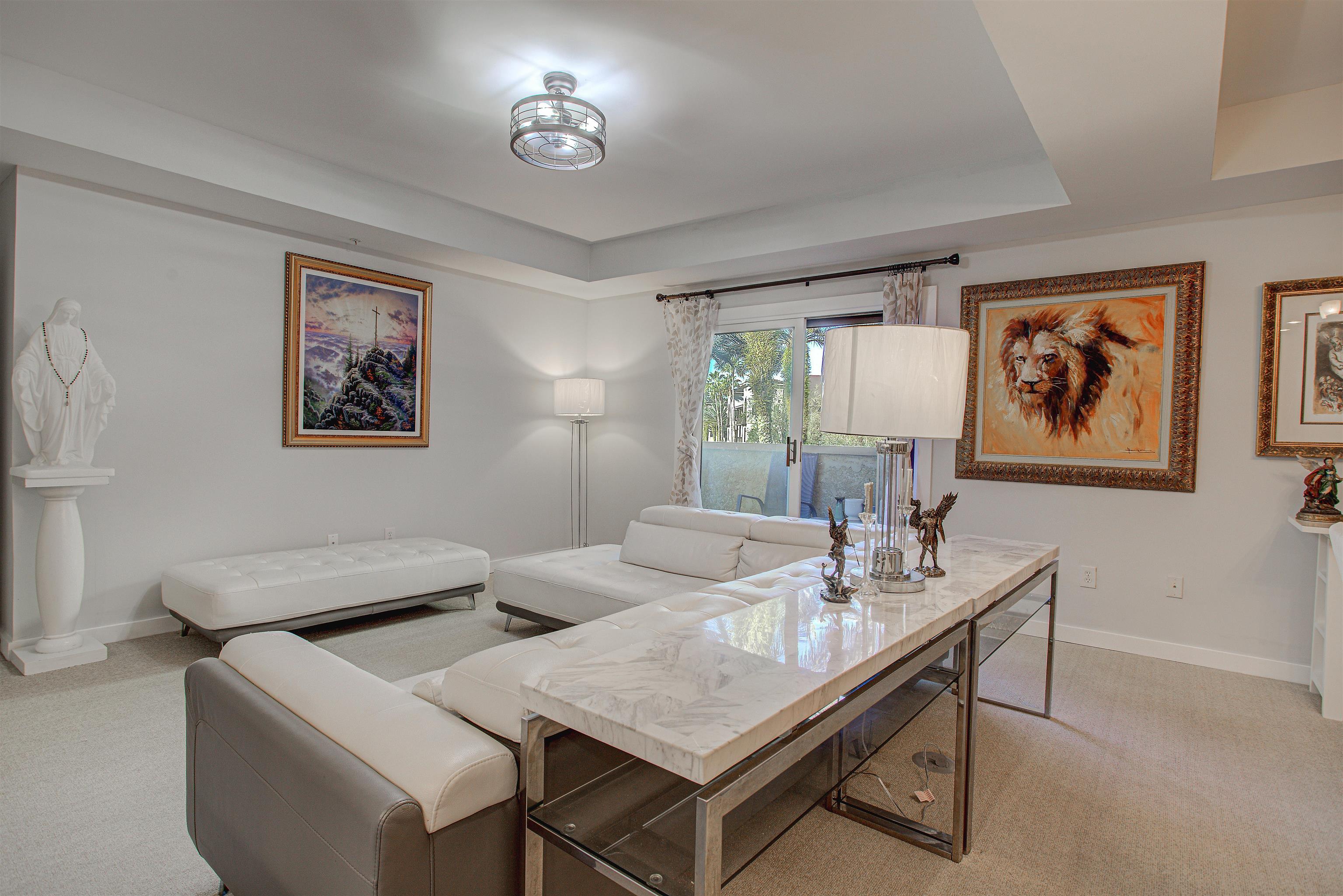 Image 16 of 46 For 945 Registry Blvd  209