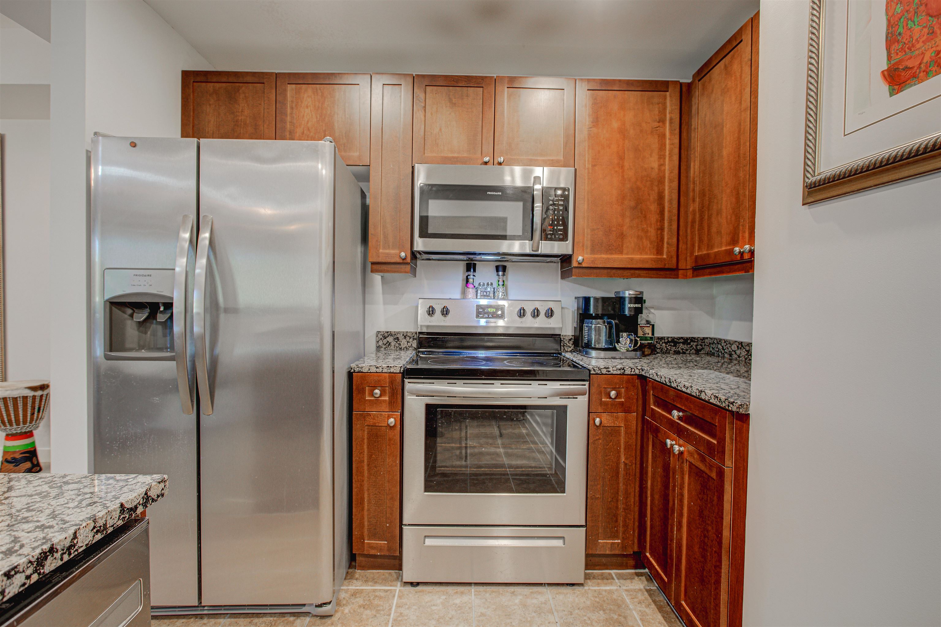 Image 23 of 46 For 945 Registry Blvd  209