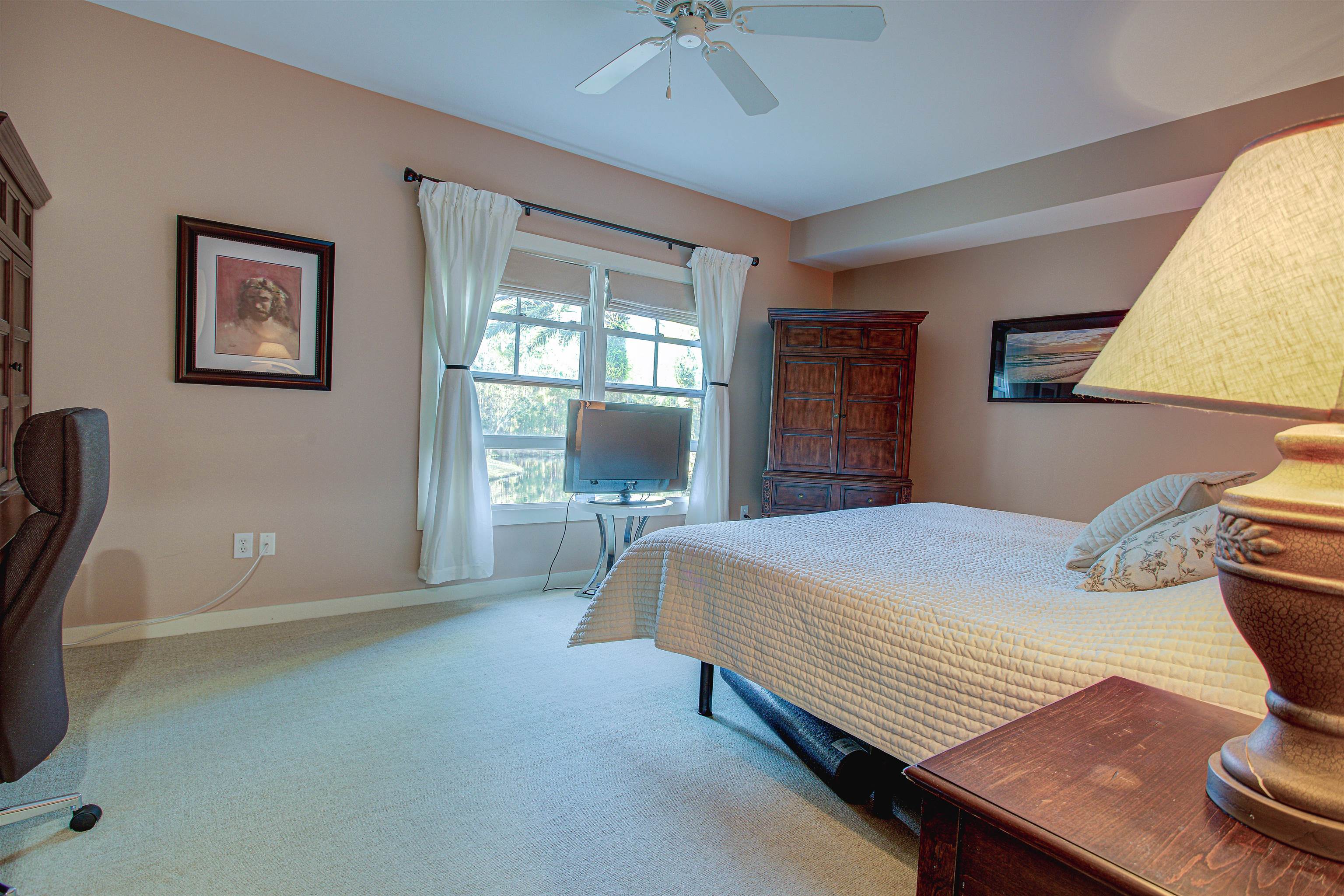 Image 27 of 46 For 945 Registry Blvd  209