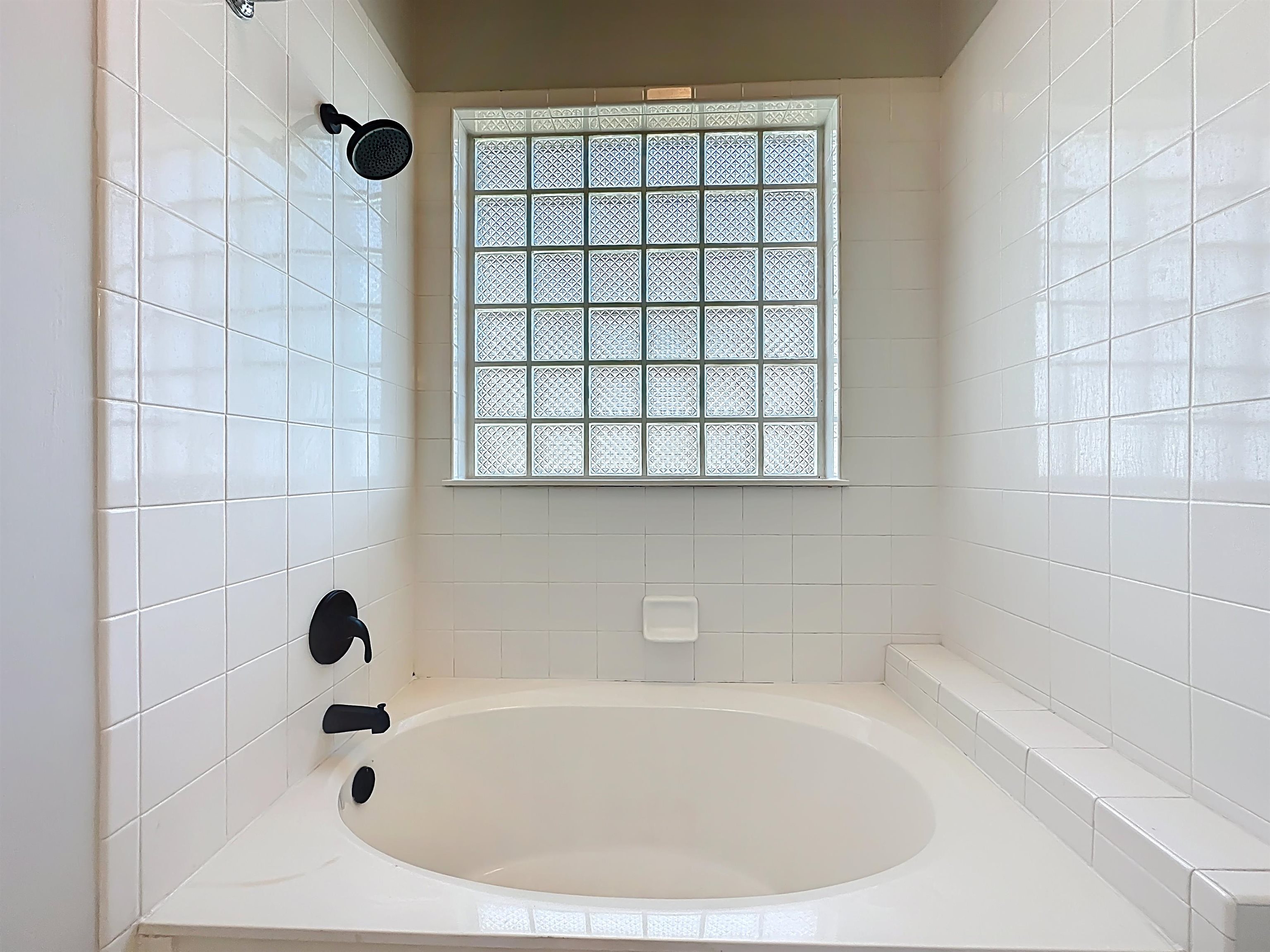 Image 31 of 40 For 607 Augusta Cir  607