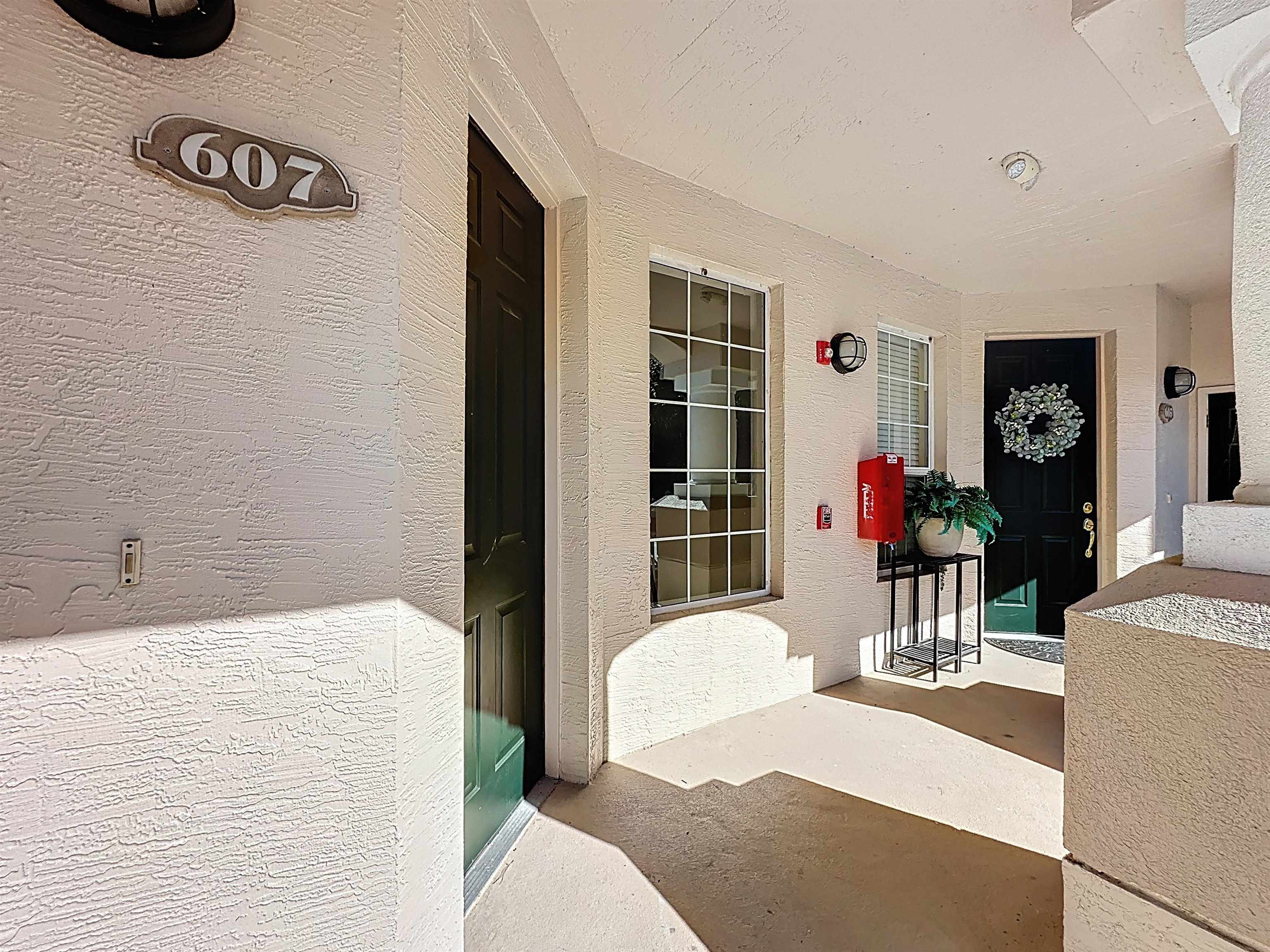 Image 8 of 40 For 607 Augusta Cir  607