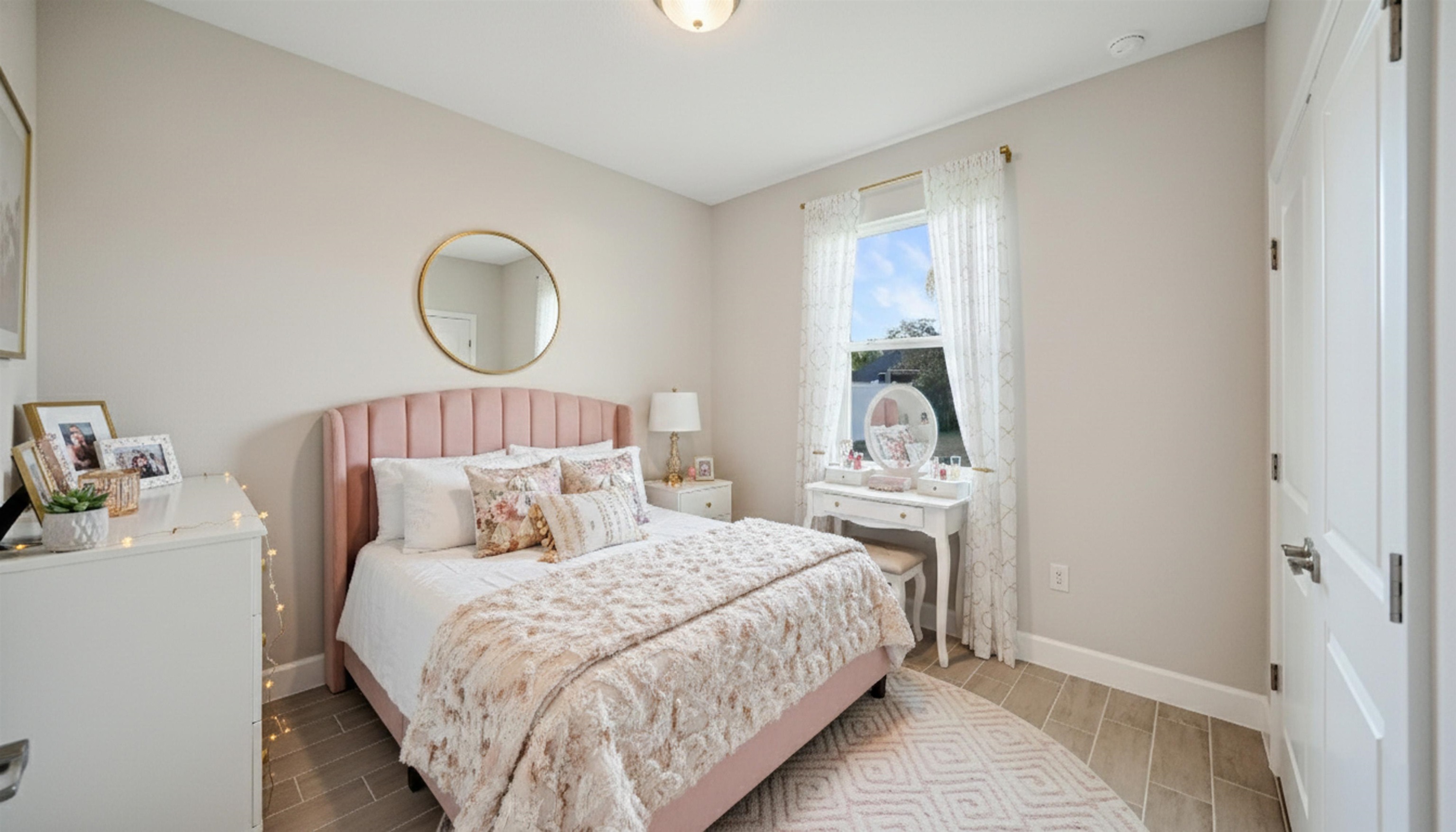 Image 32 of 36 For 28 Eastmoor Ln