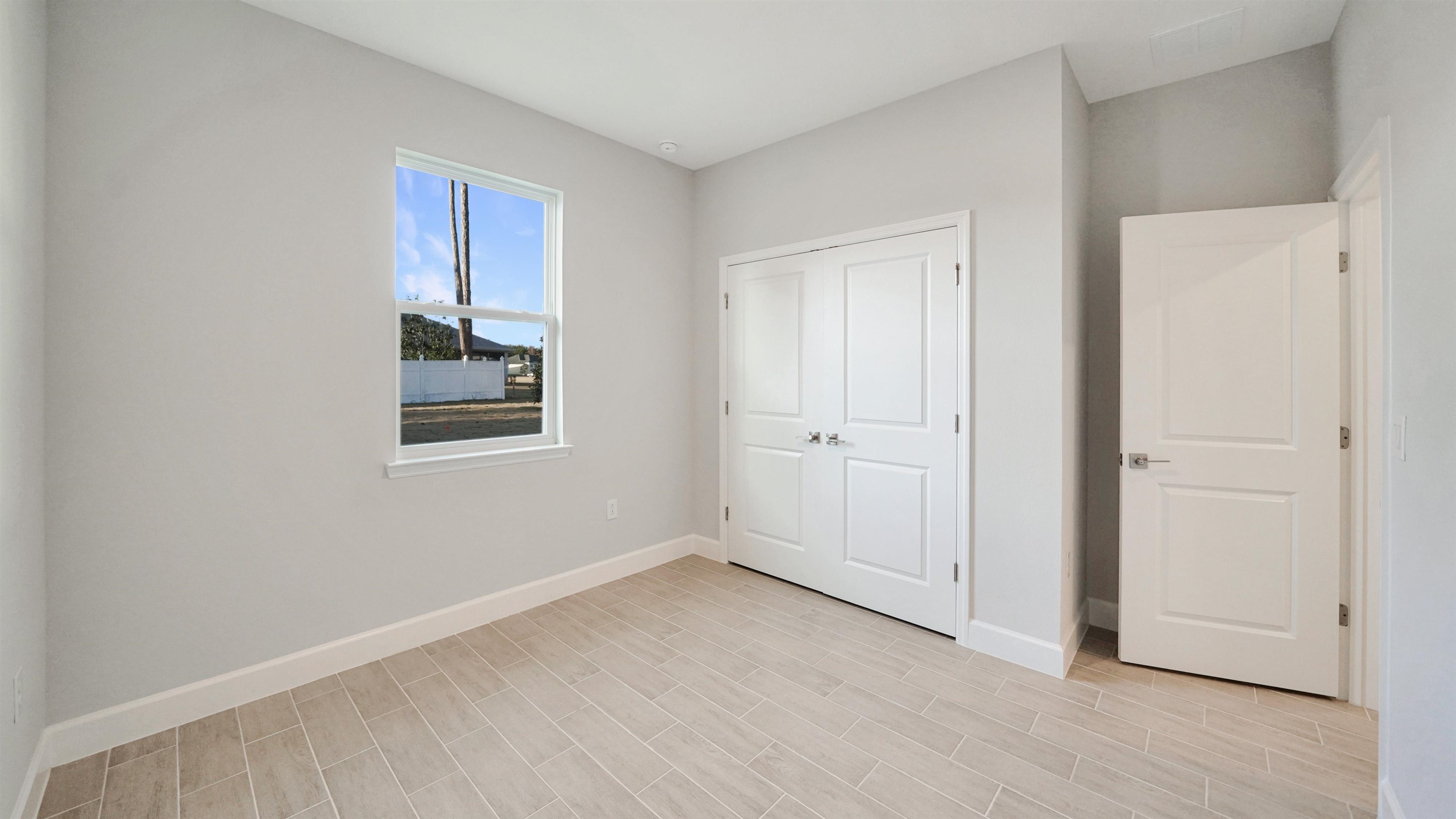 Image 34 of 36 For 28 Eastmoor Ln