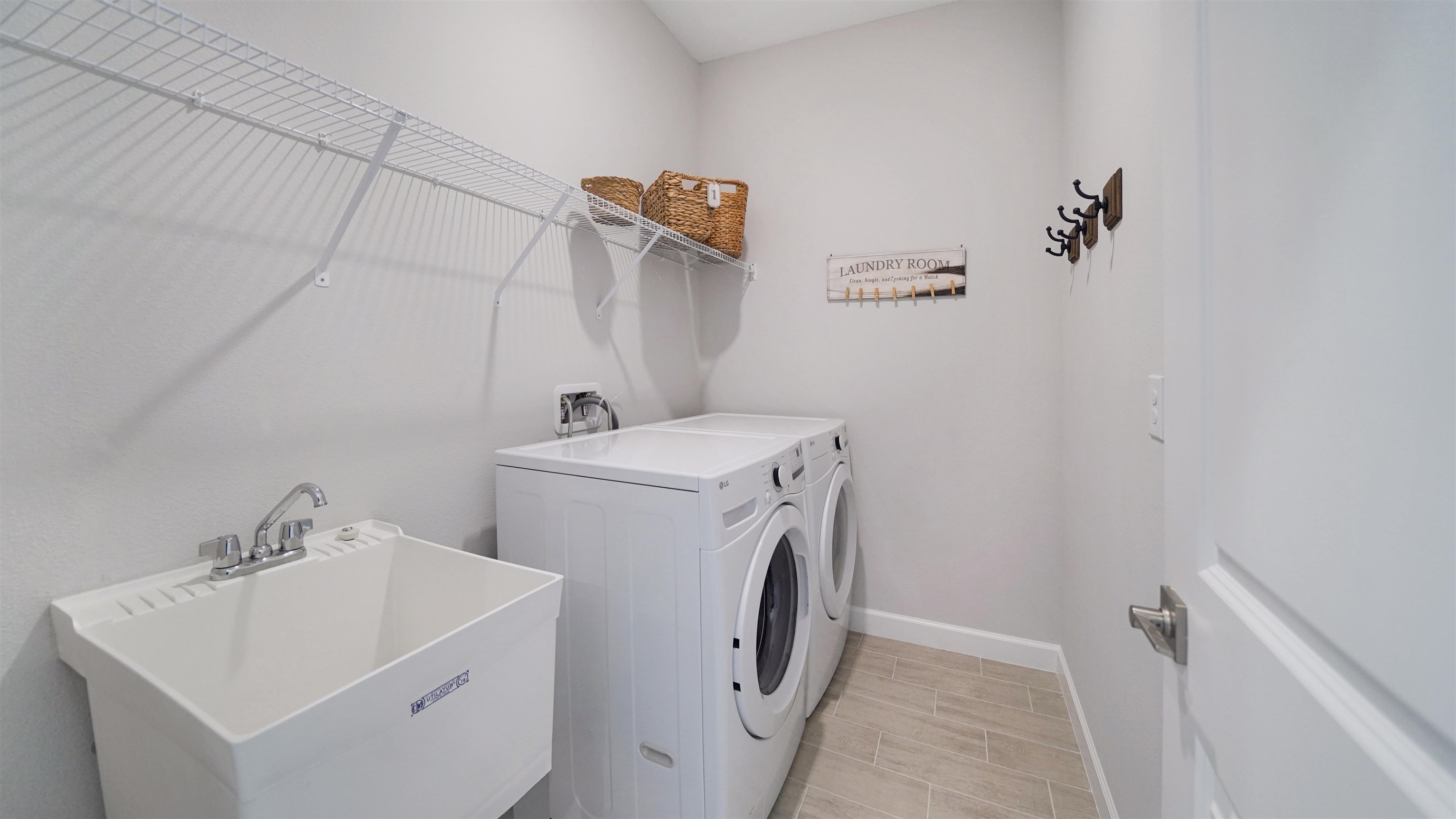 Image 35 of 36 For 28 Eastmoor Ln