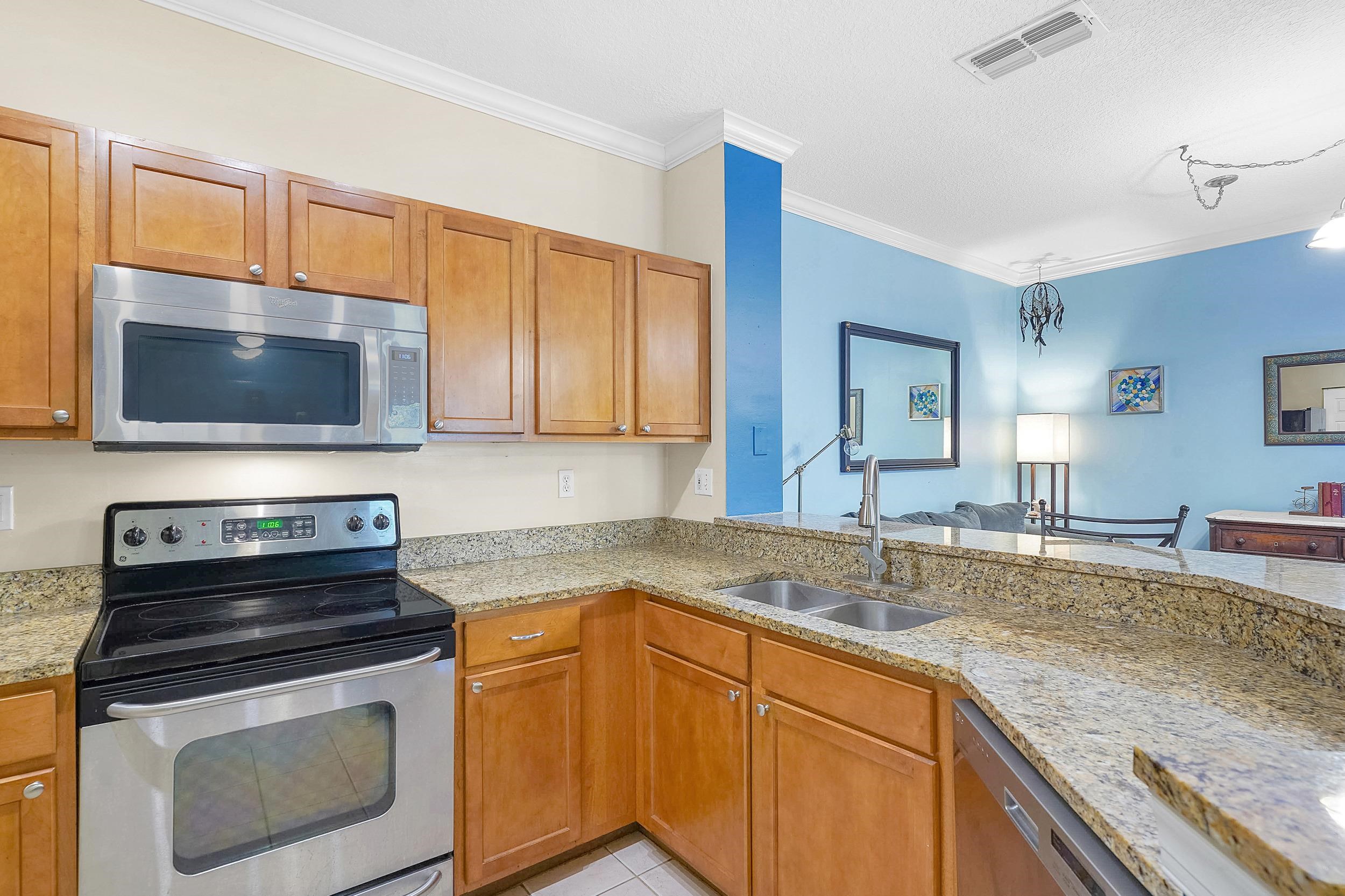 Image 11 of 52 For 615 Fairway Dr  202