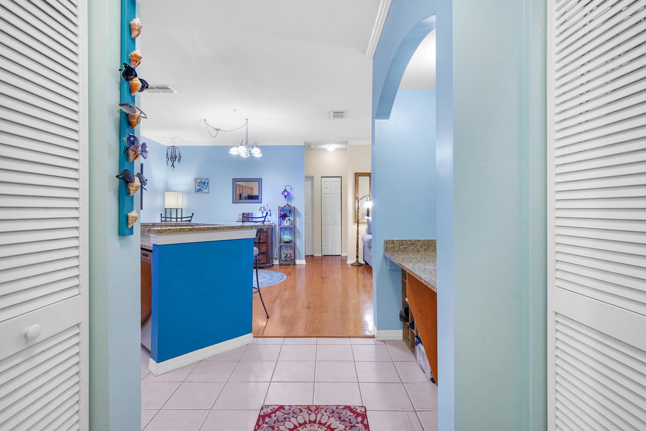 Image 14 of 52 For 615 Fairway Dr  202