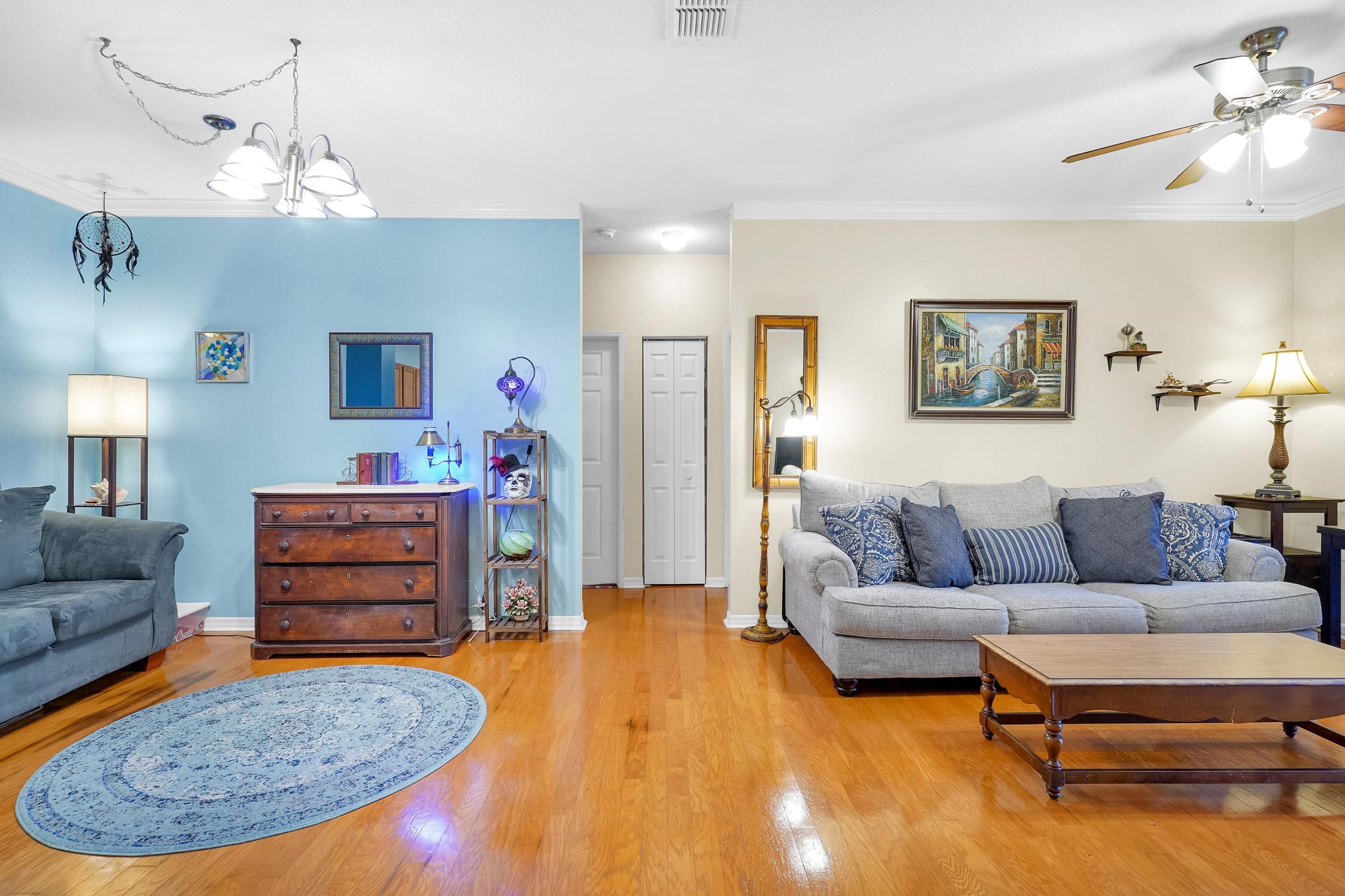 Image 15 of 52 For 615 Fairway Dr  202