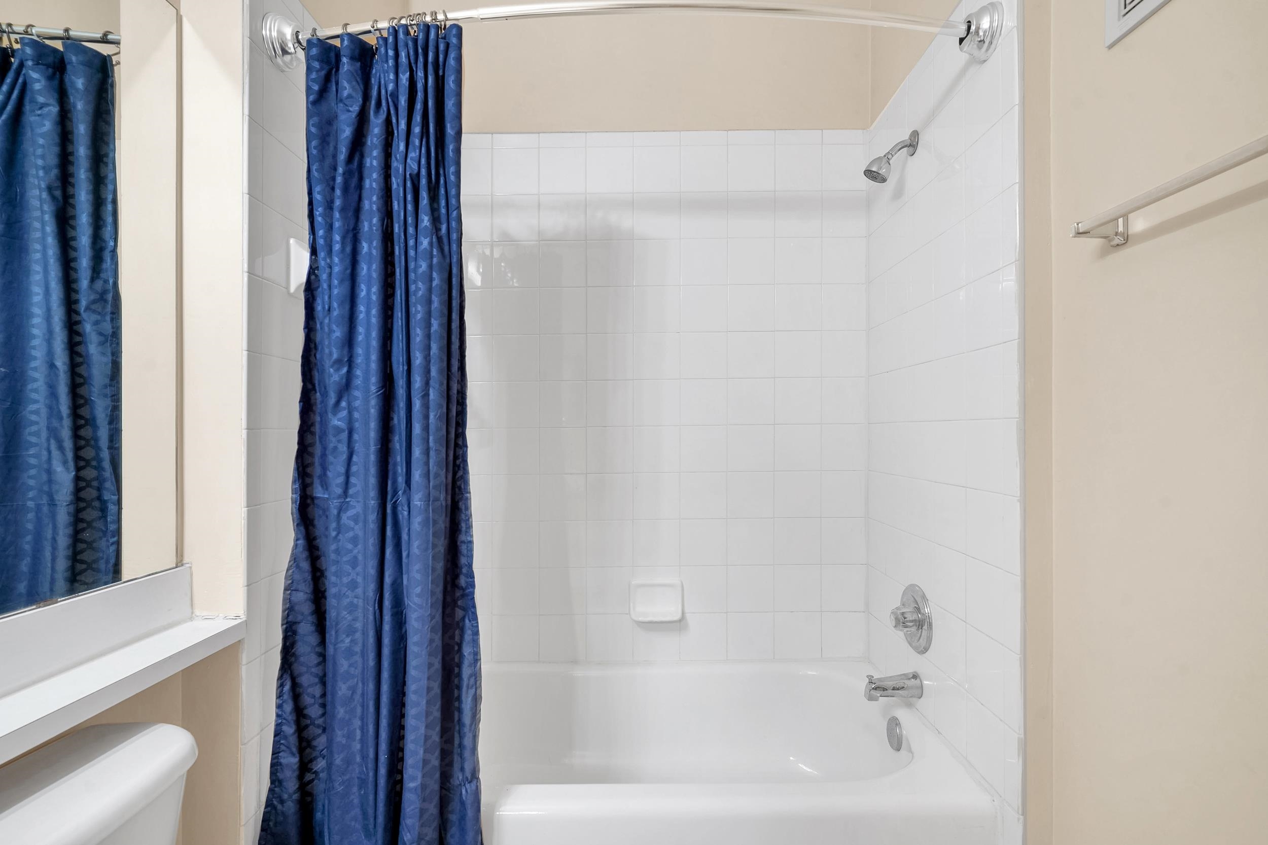 Image 26 of 52 For 615 Fairway Dr  202