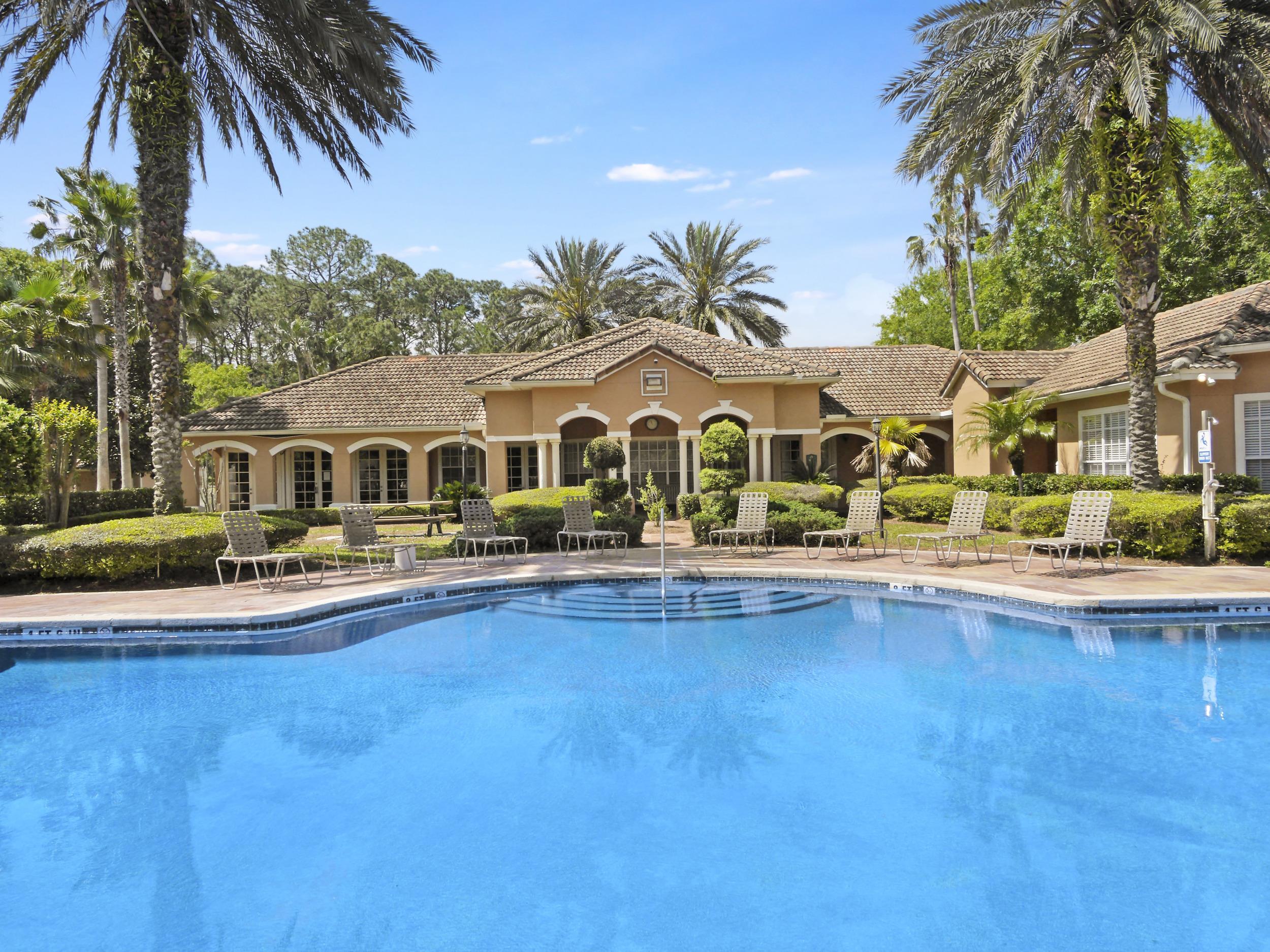 Image 3 of 52 For 615 Fairway Dr  202