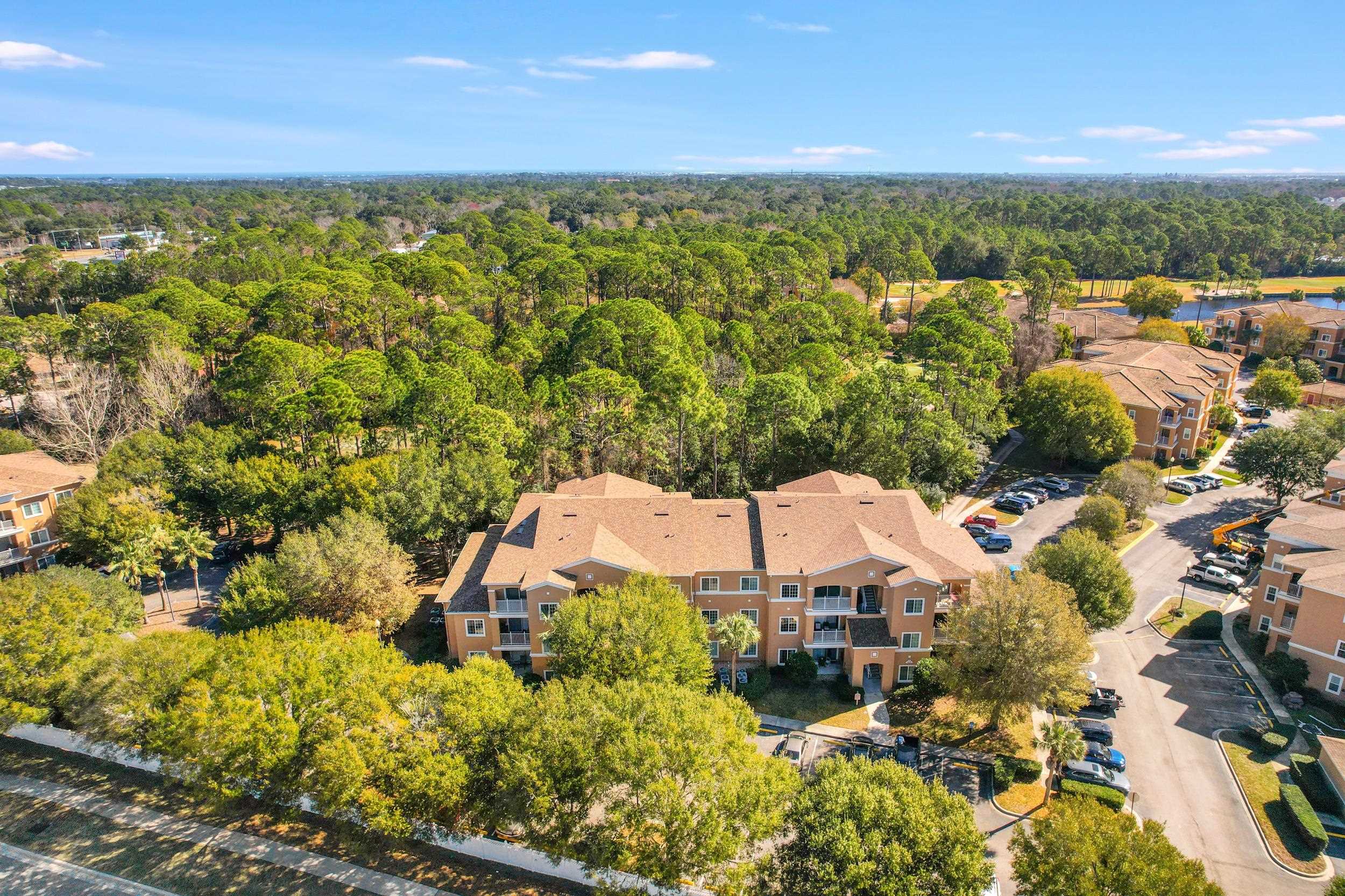 Image 35 of 52 For 615 Fairway Dr  202