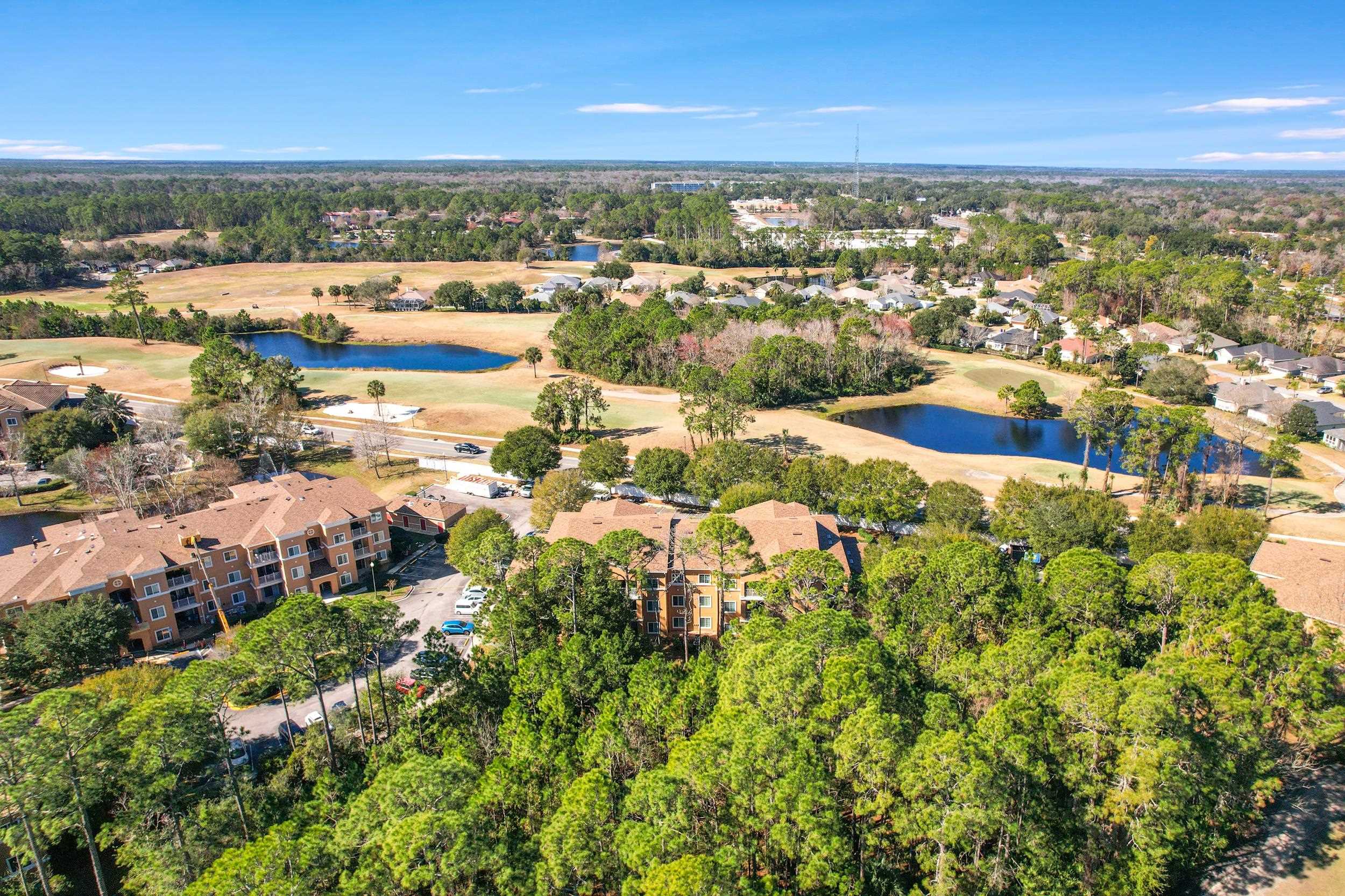 Image 37 of 52 For 615 Fairway Dr  202