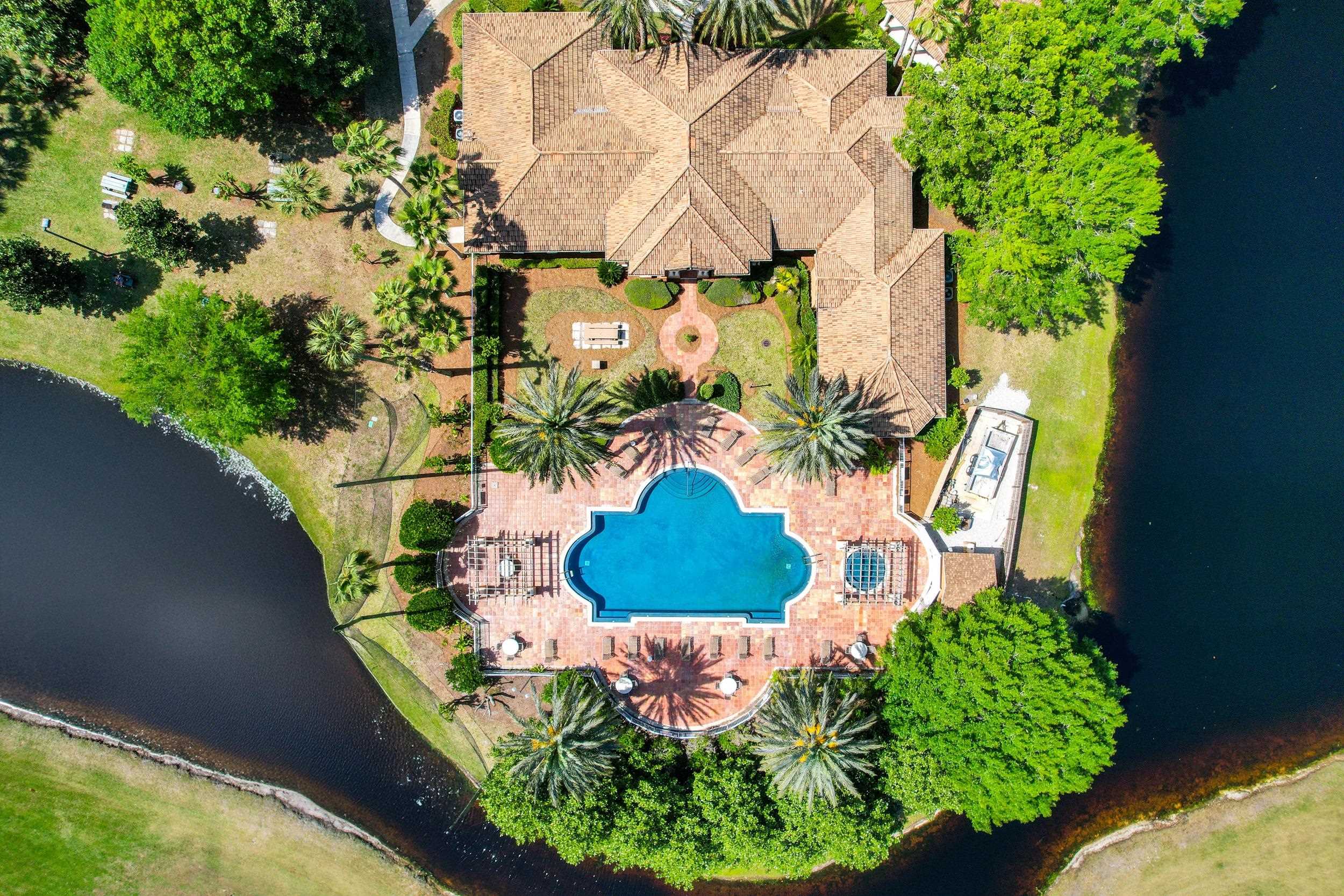 Image 38 of 52 For 615 Fairway Dr  202