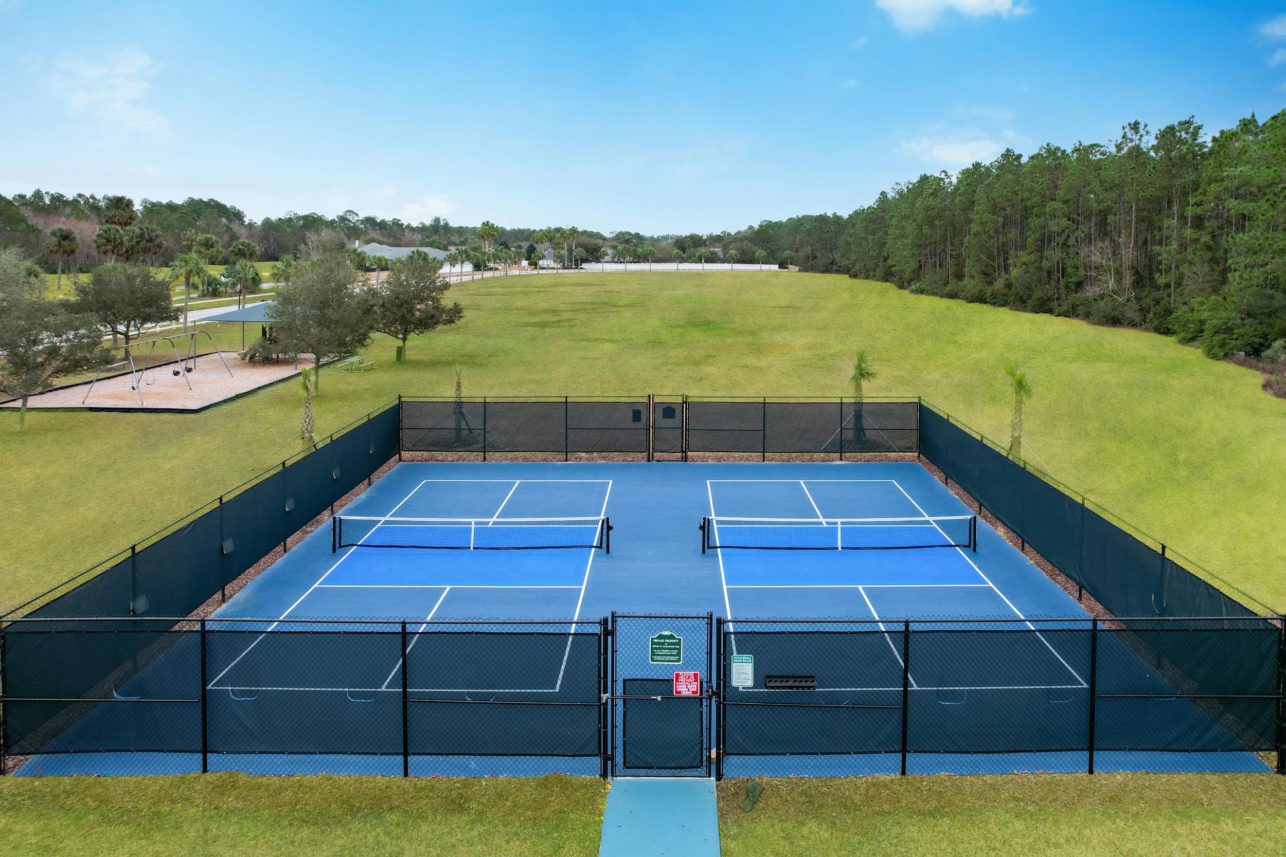 Image 41 of 52 For 615 Fairway Dr  202