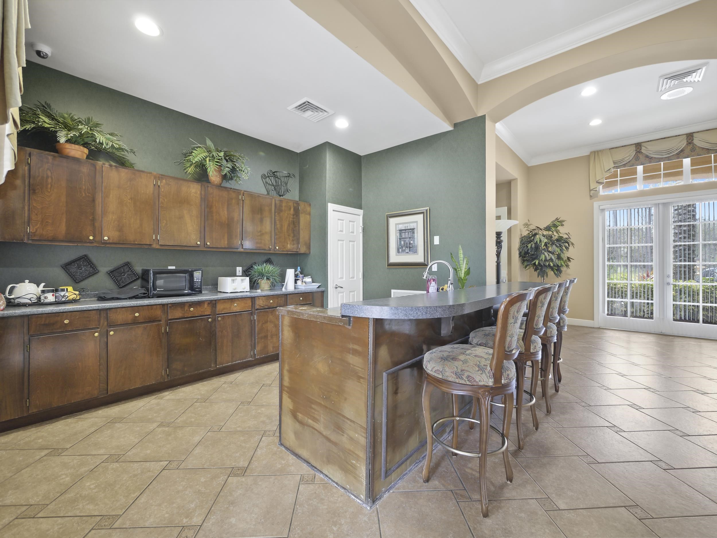 Image 47 of 52 For 615 Fairway Dr  202