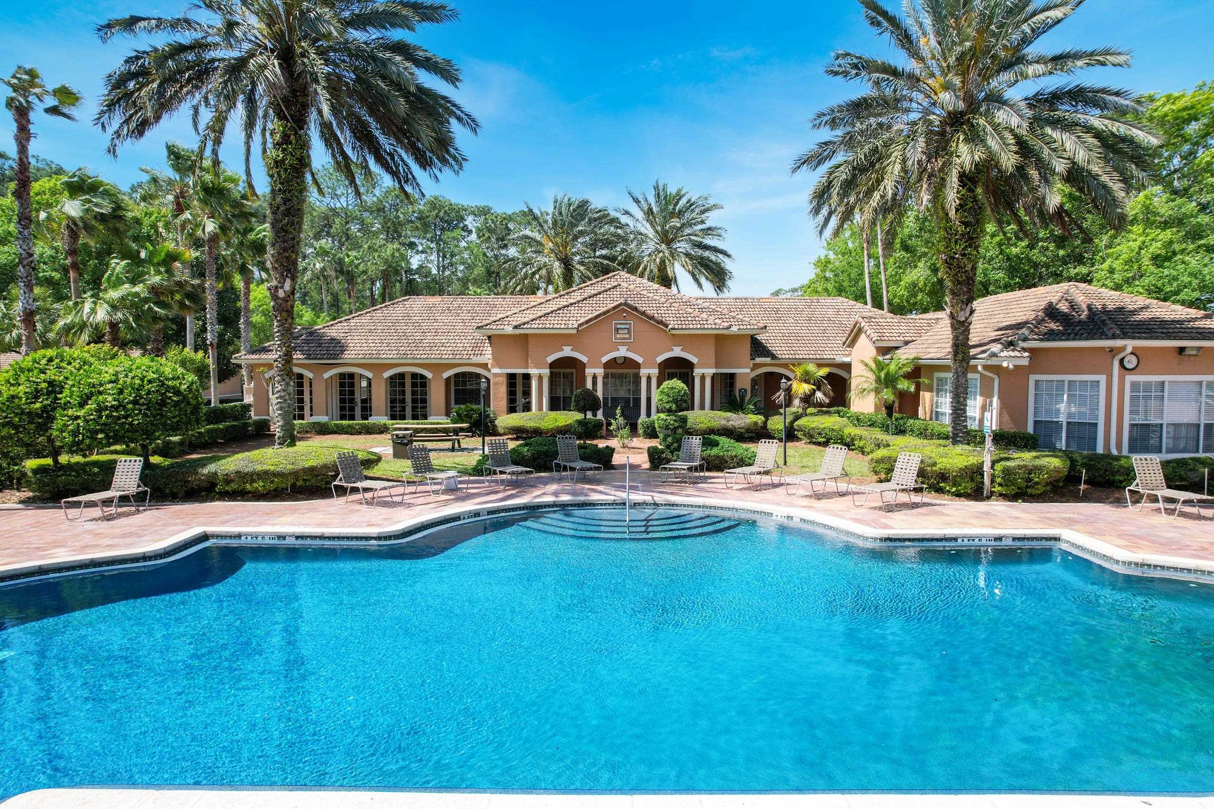 Image 52 of 52 For 615 Fairway Dr  202