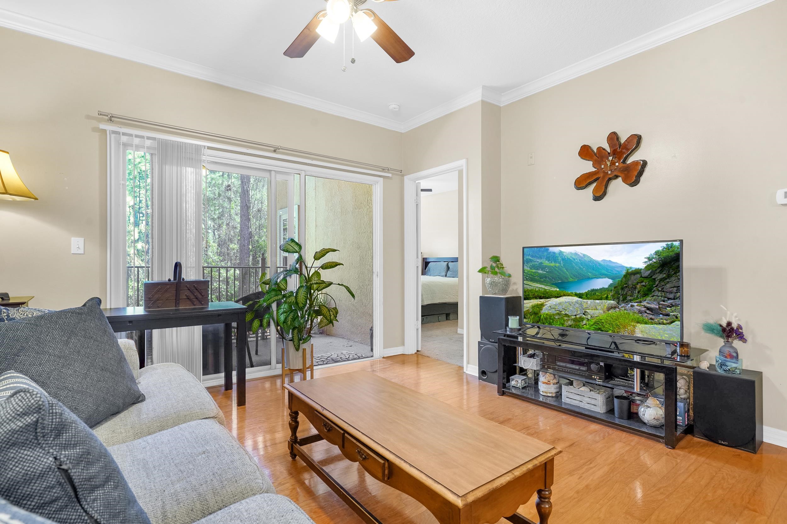 Image 7 of 52 For 615 Fairway Dr  202