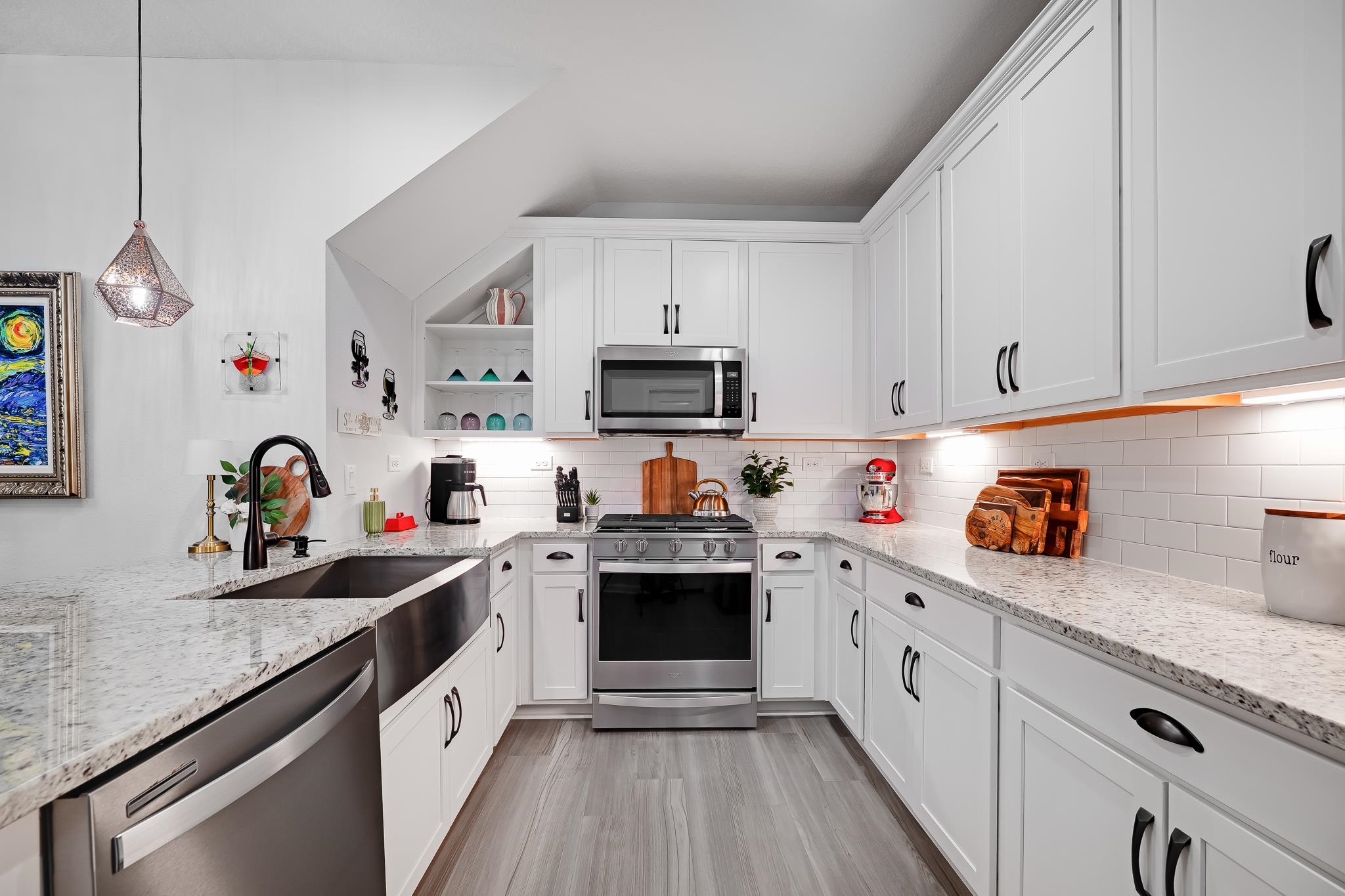 Image 15 of 55 For 198 Pine Bluff Dr