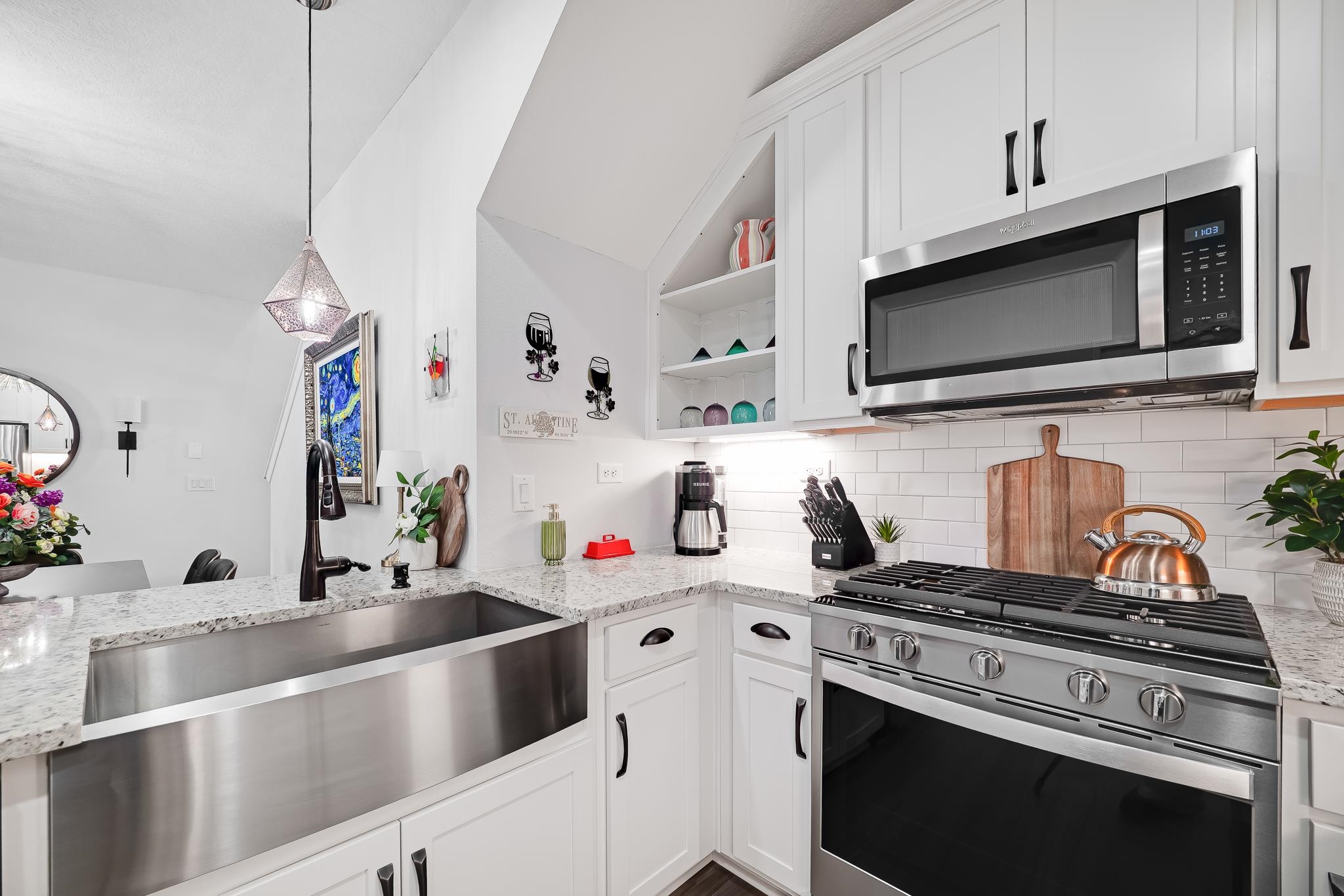 Image 16 of 55 For 198 Pine Bluff Dr