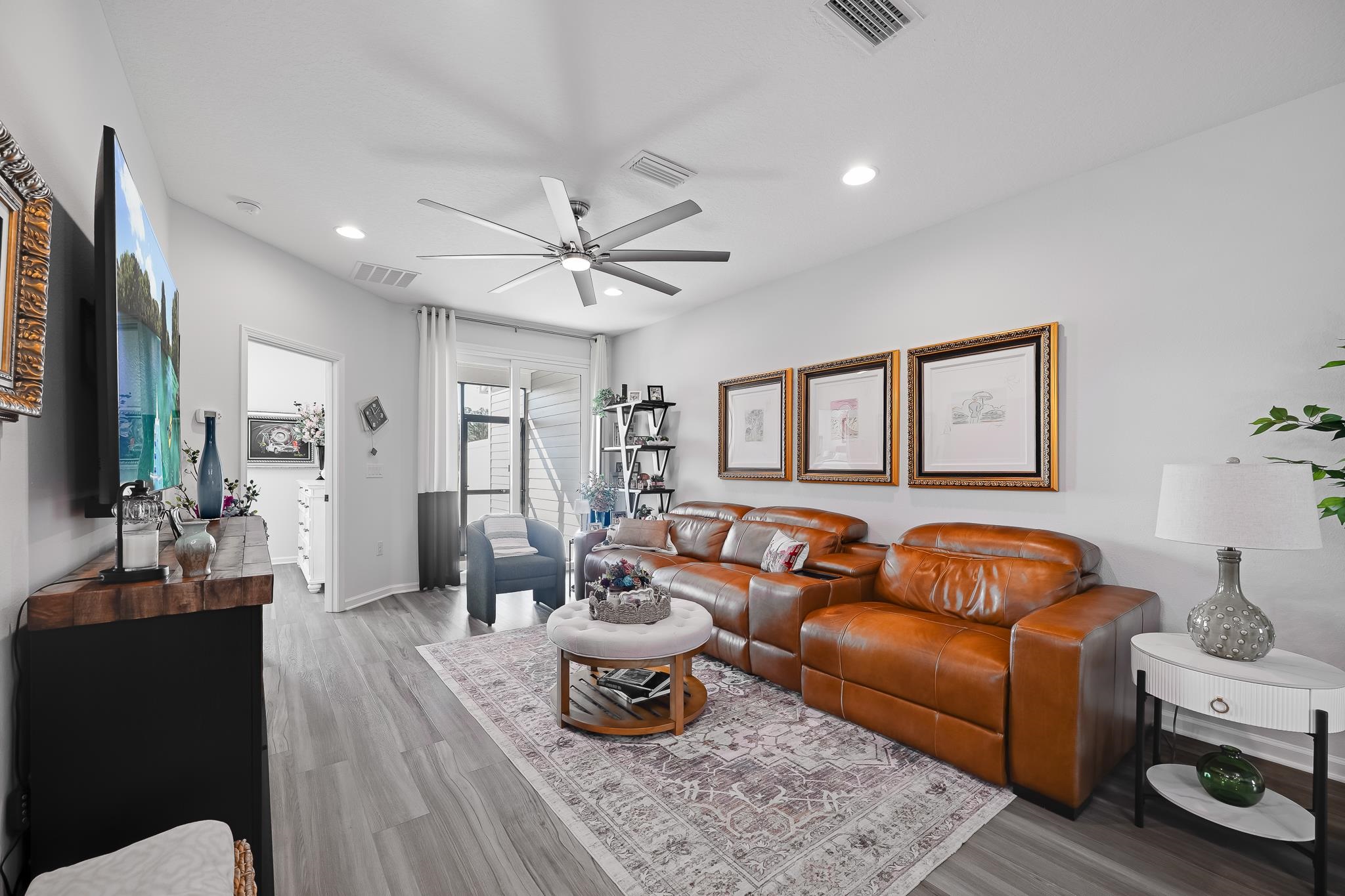 Image 20 of 55 For 198 Pine Bluff Dr