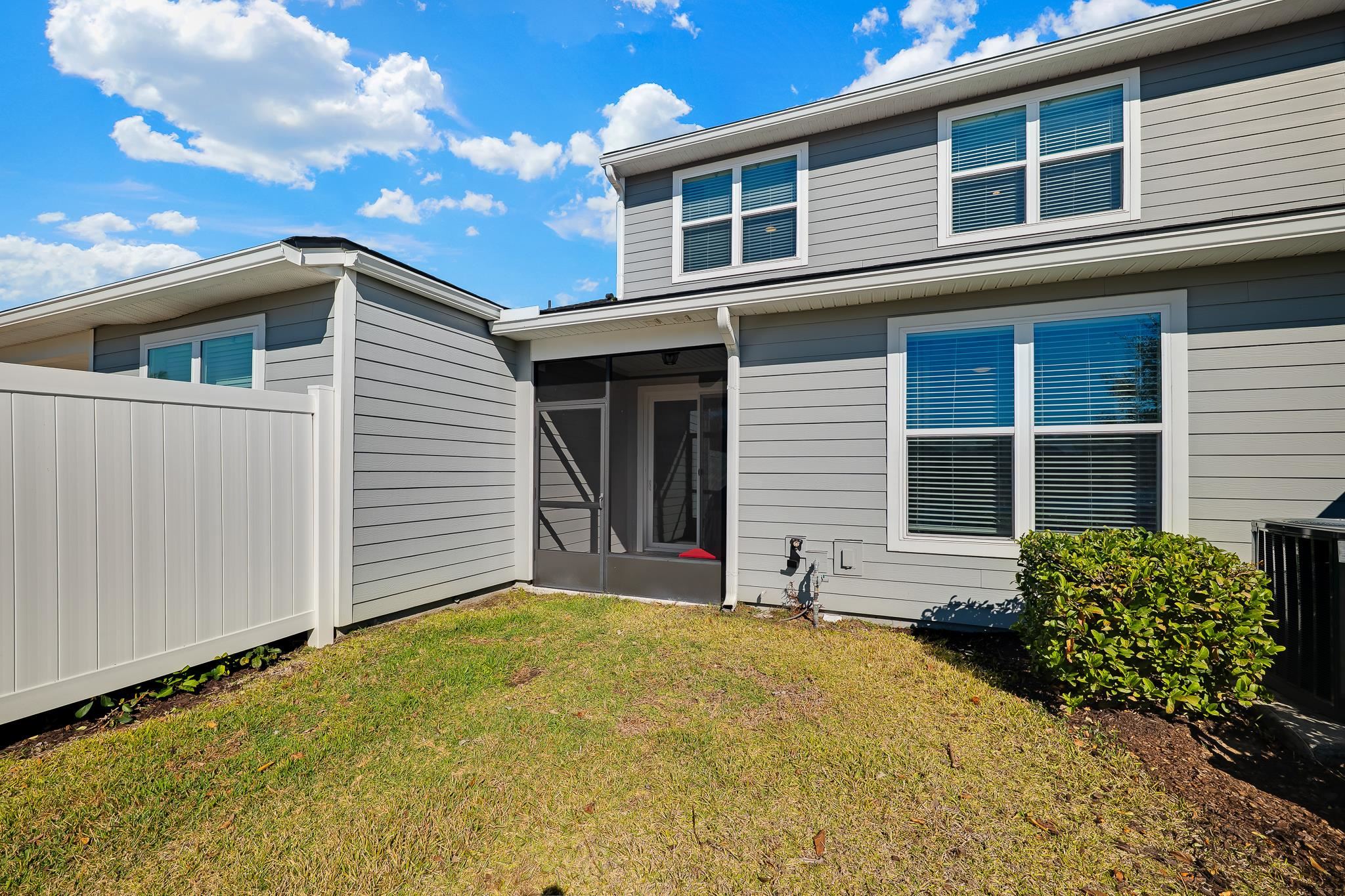 Image 42 of 55 For 198 Pine Bluff Dr