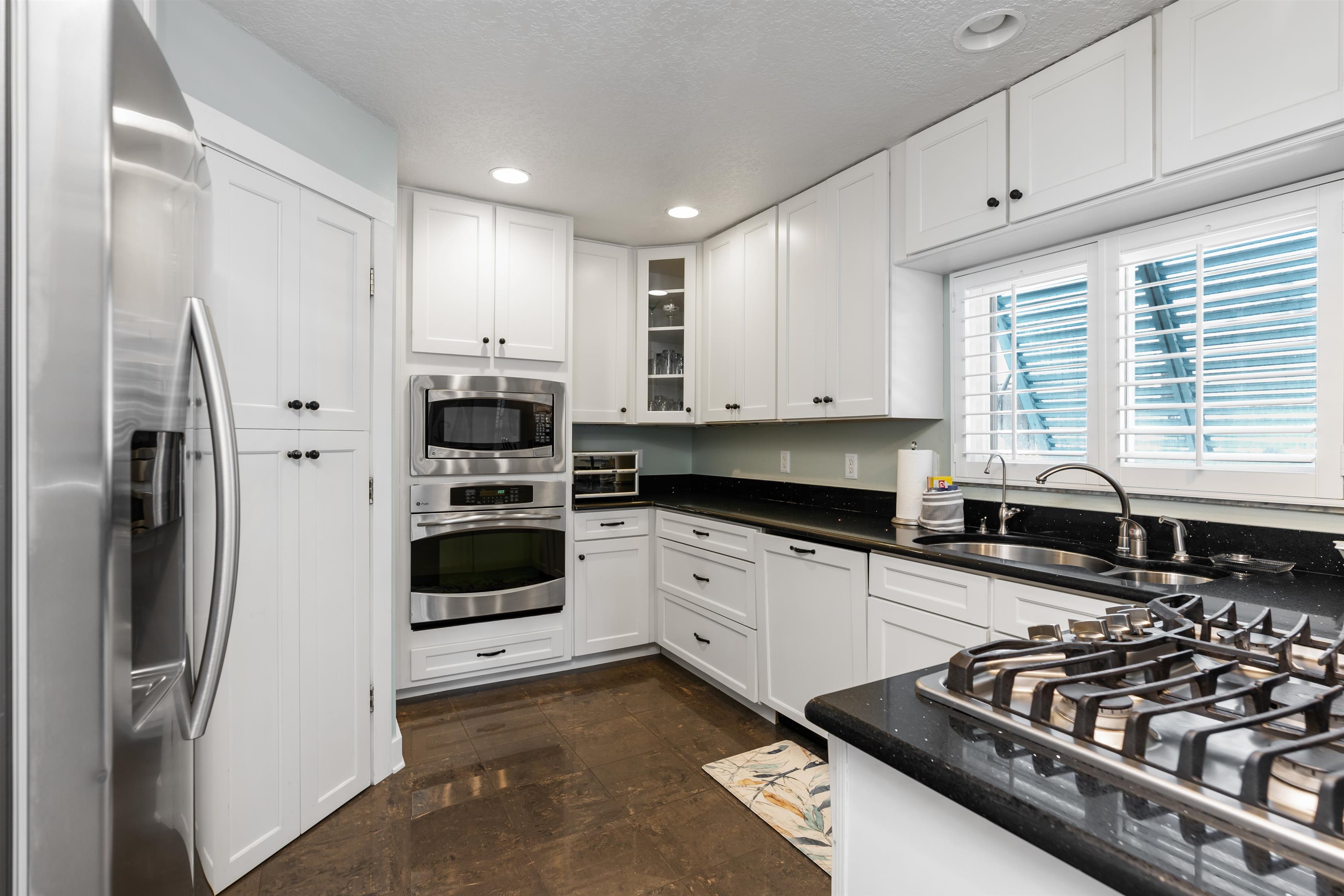 Image 24 of 52 For 66 Corunna St