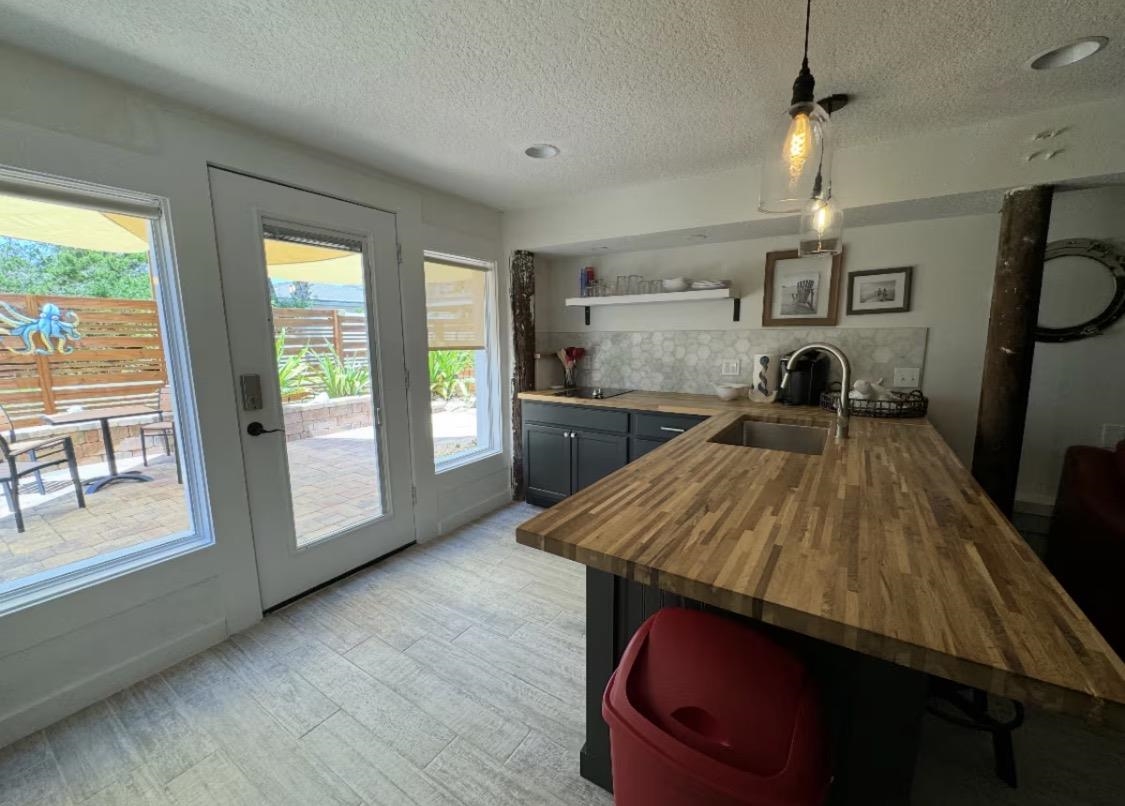 Image 35 of 52 For 66 Corunna St