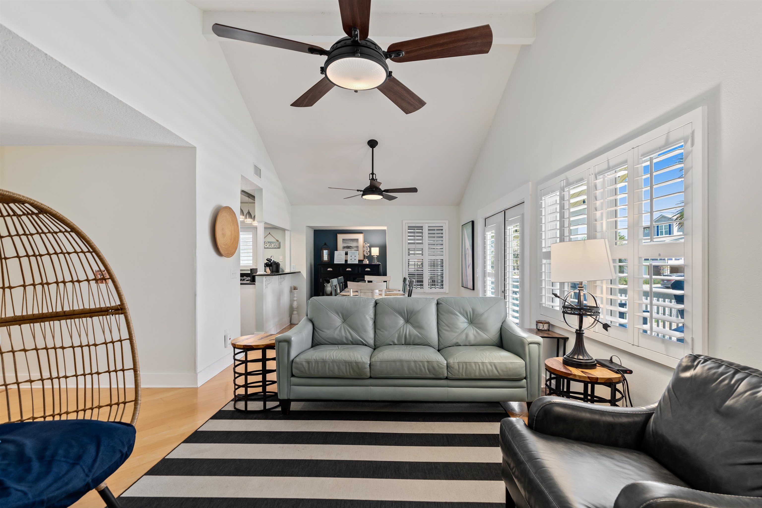 Image 6 of 52 For 66 Corunna St