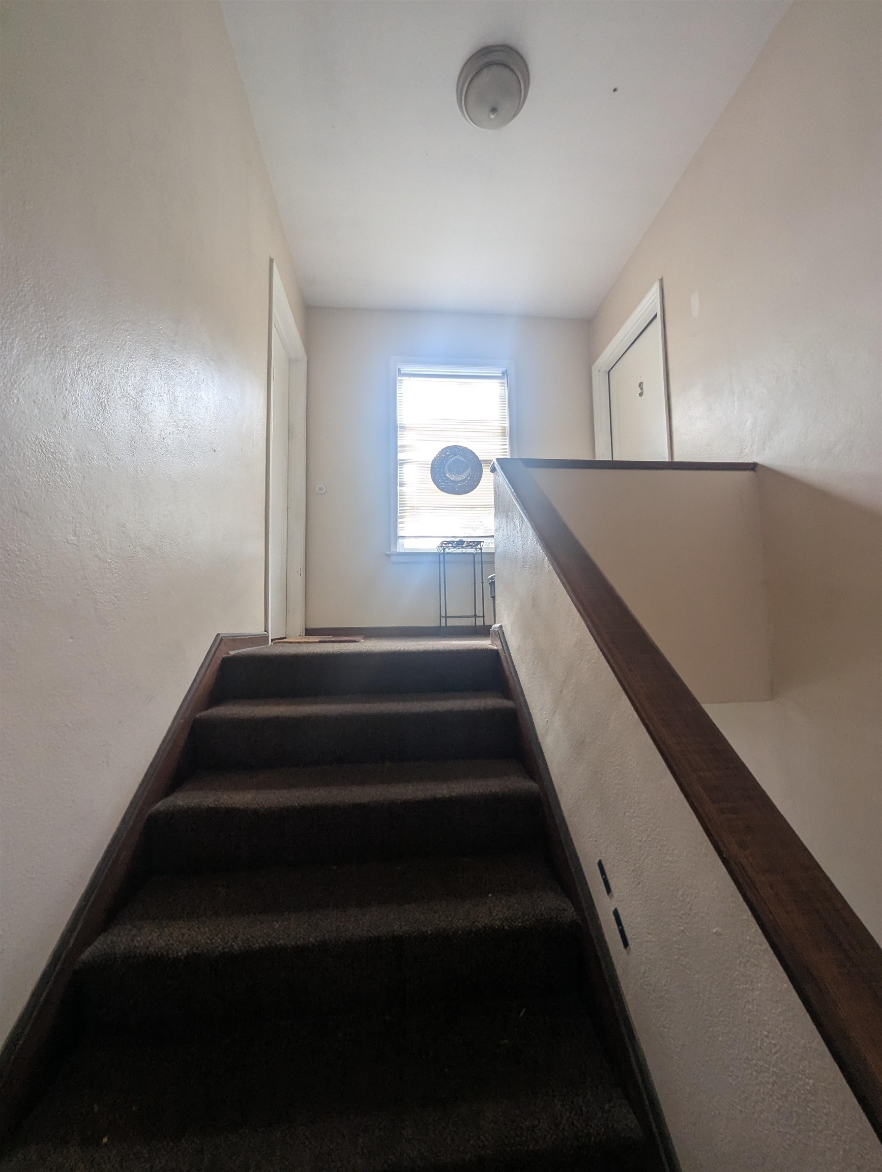 Image 7 of 12 For 1521 Mcduff Ave