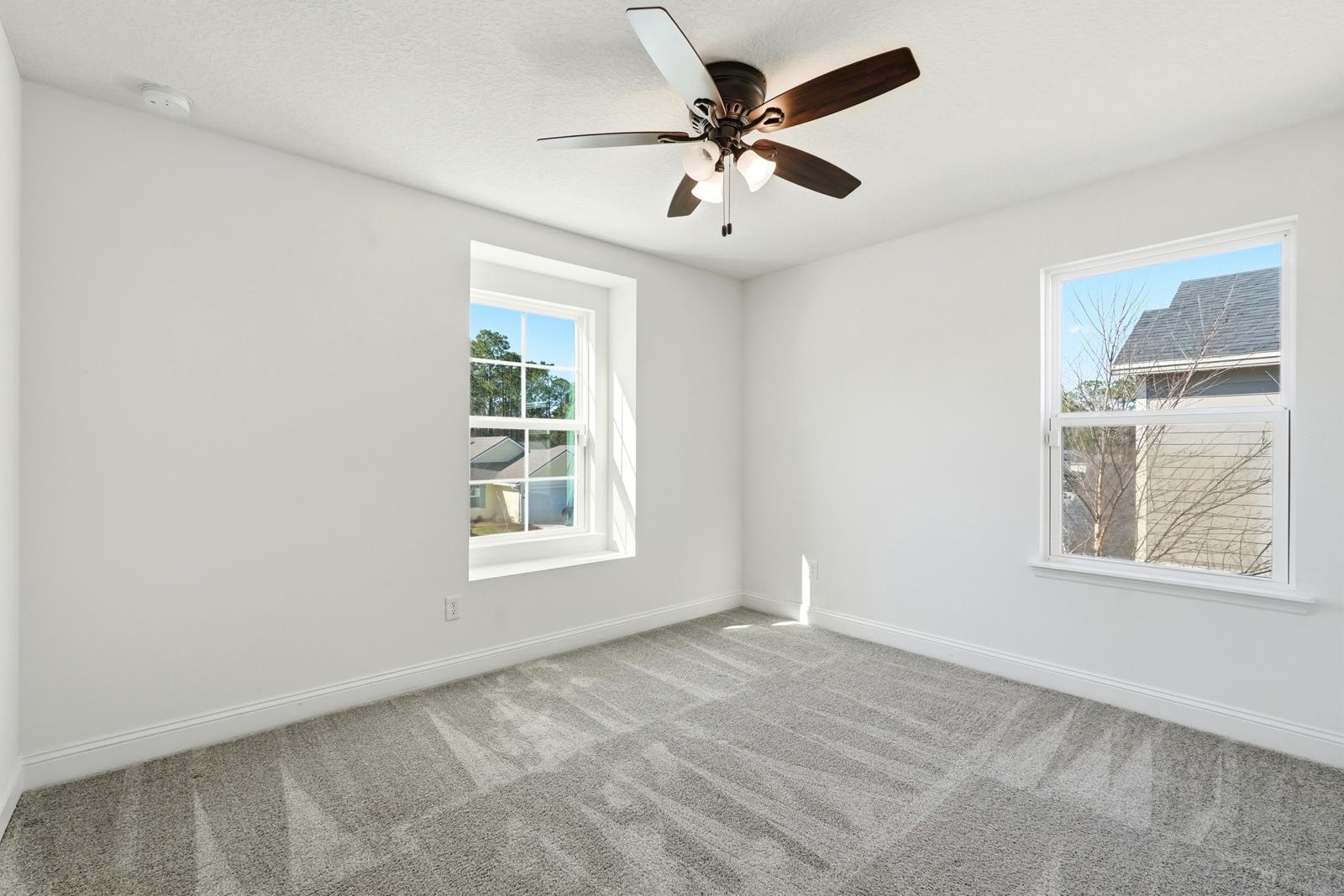 Image 32 of 62 For 216 Santorini Ct