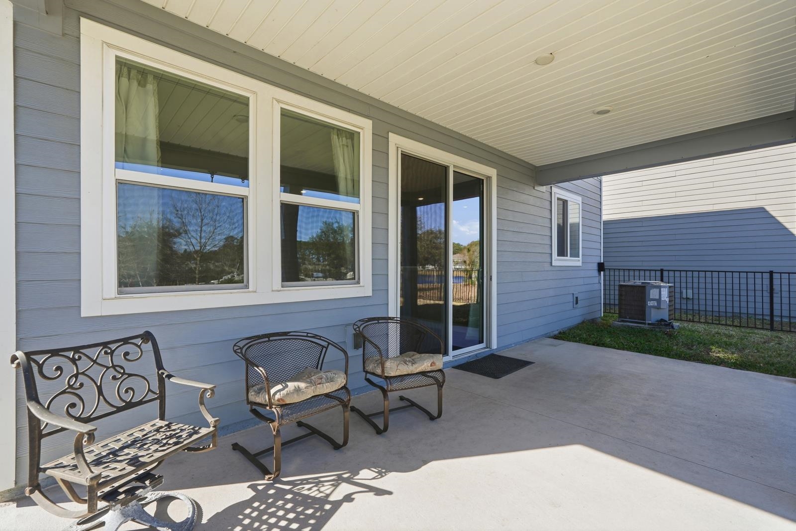 Image 39 of 62 For 216 Santorini Ct