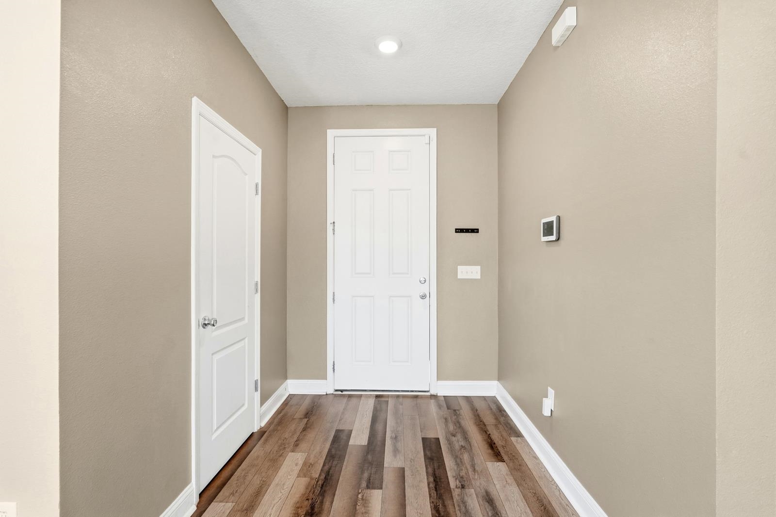 Image 8 of 62 For 216 Santorini Ct