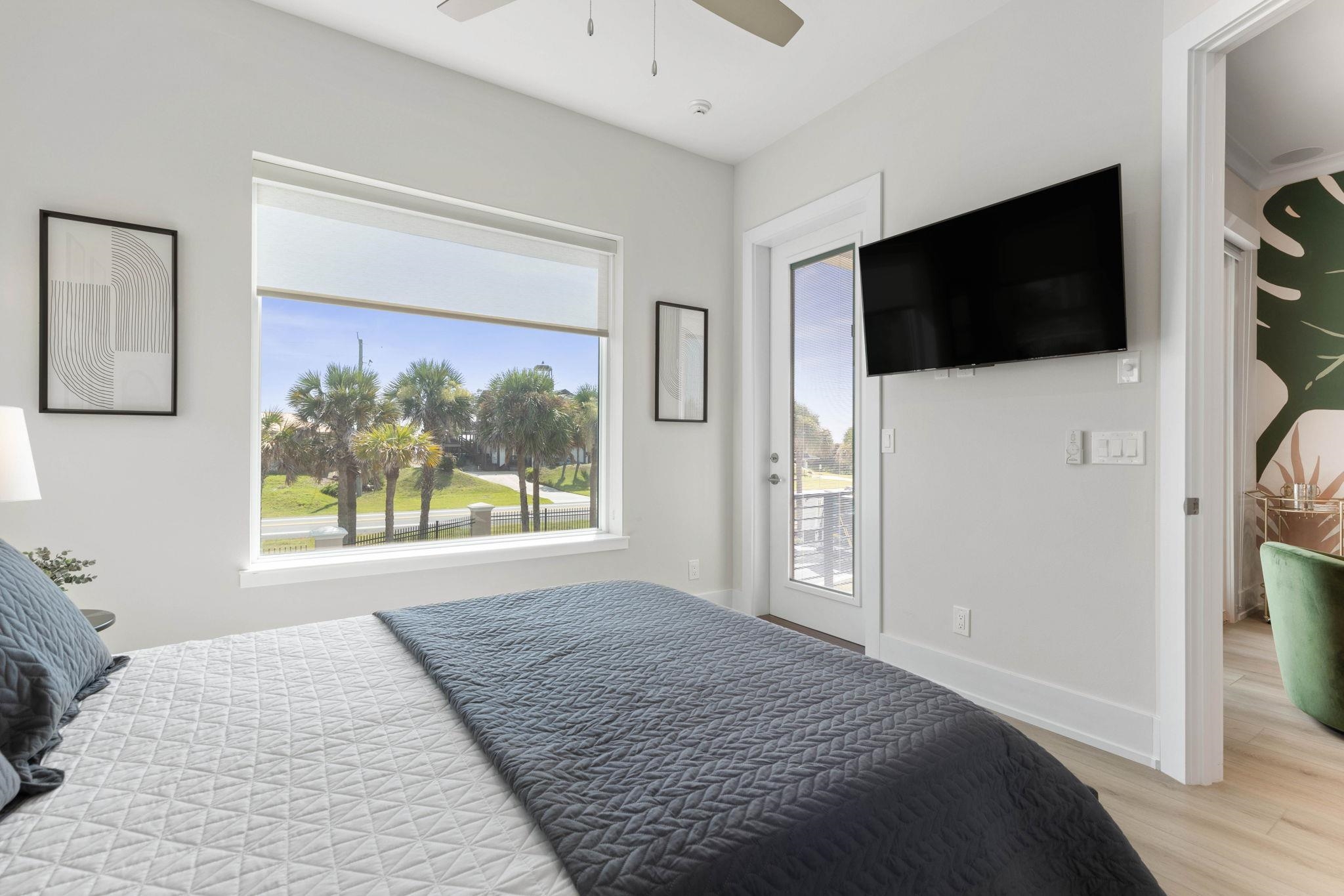 Image 33 of 73 For 3538 Ocean Shore Blvd N