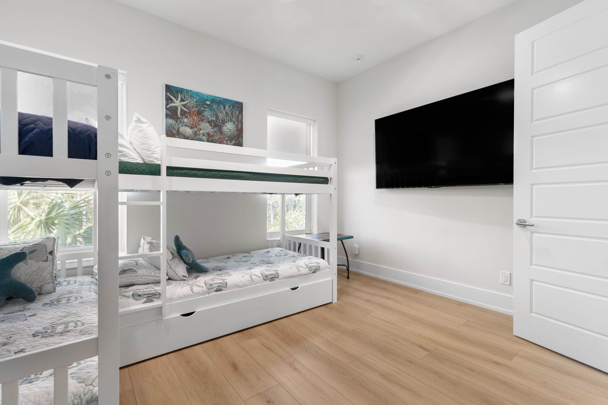 Image 46 of 73 For 3538 Ocean Shore Blvd N